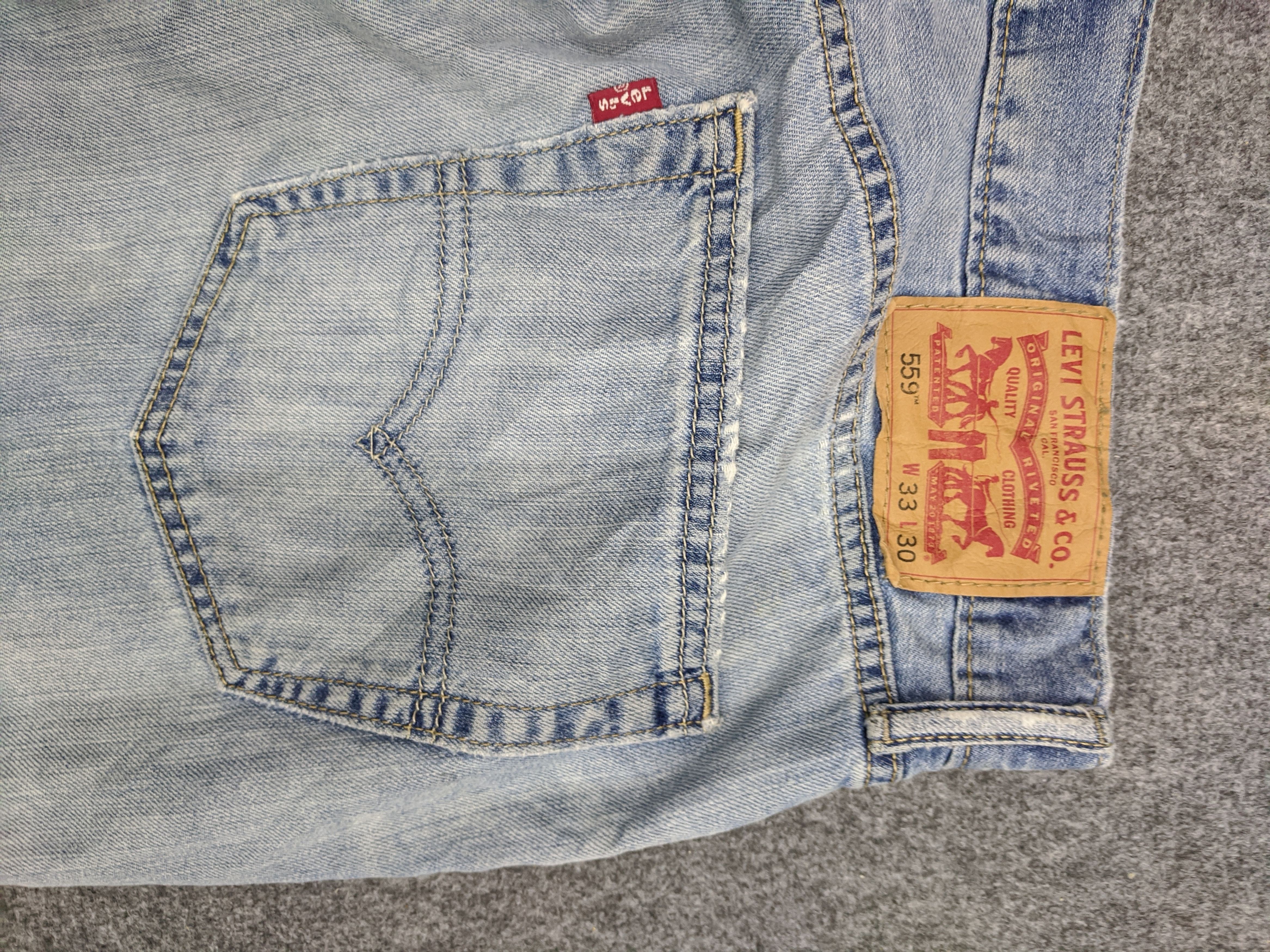 Levi's Vintage Levis 559 Jeans Lightwash DP0751 Size US 35 - 13 Thumbnail