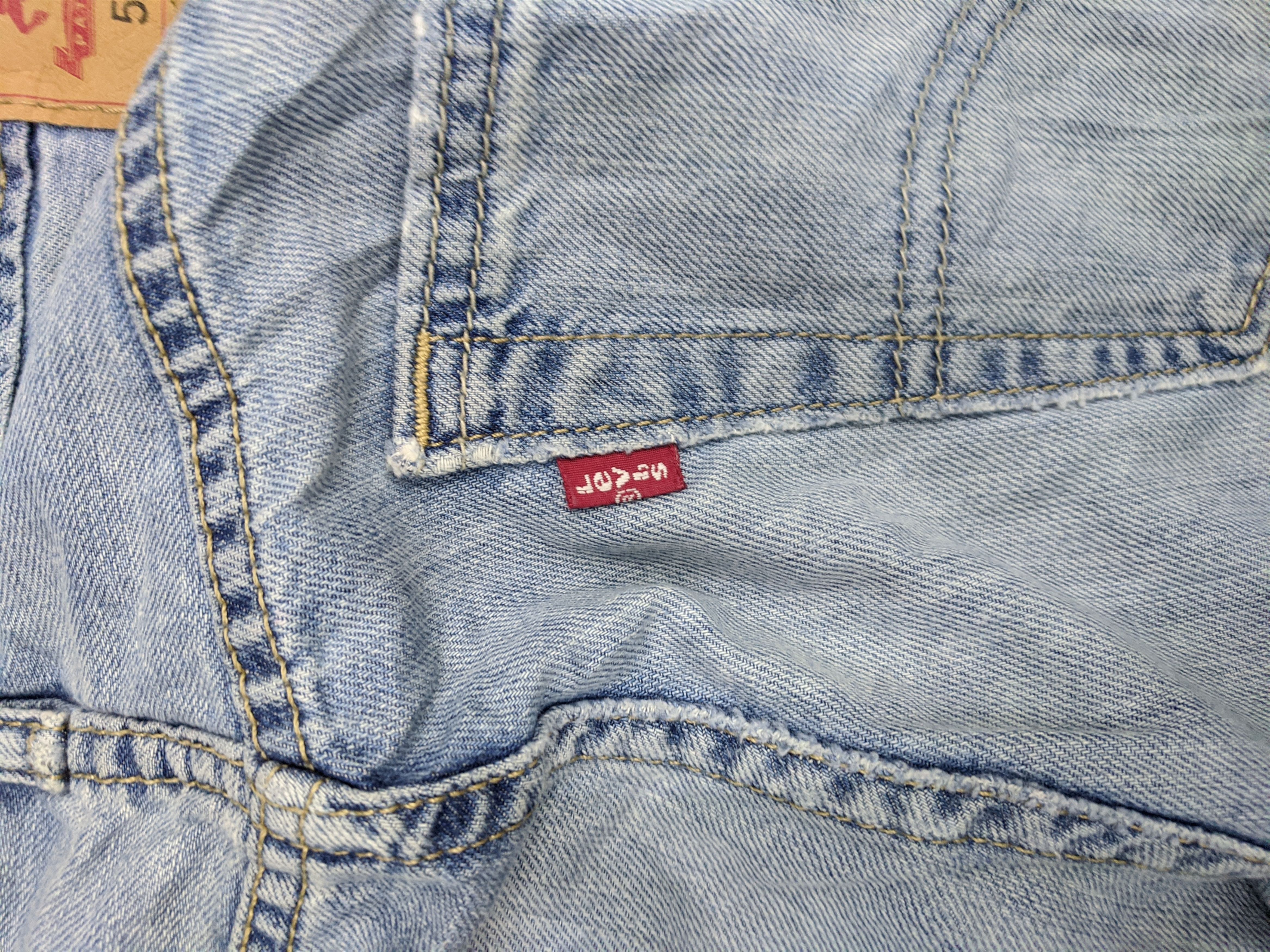 Levi's Vintage Levis 559 Jeans Lightwash DP0751 Size US 35 - 6 Thumbnail