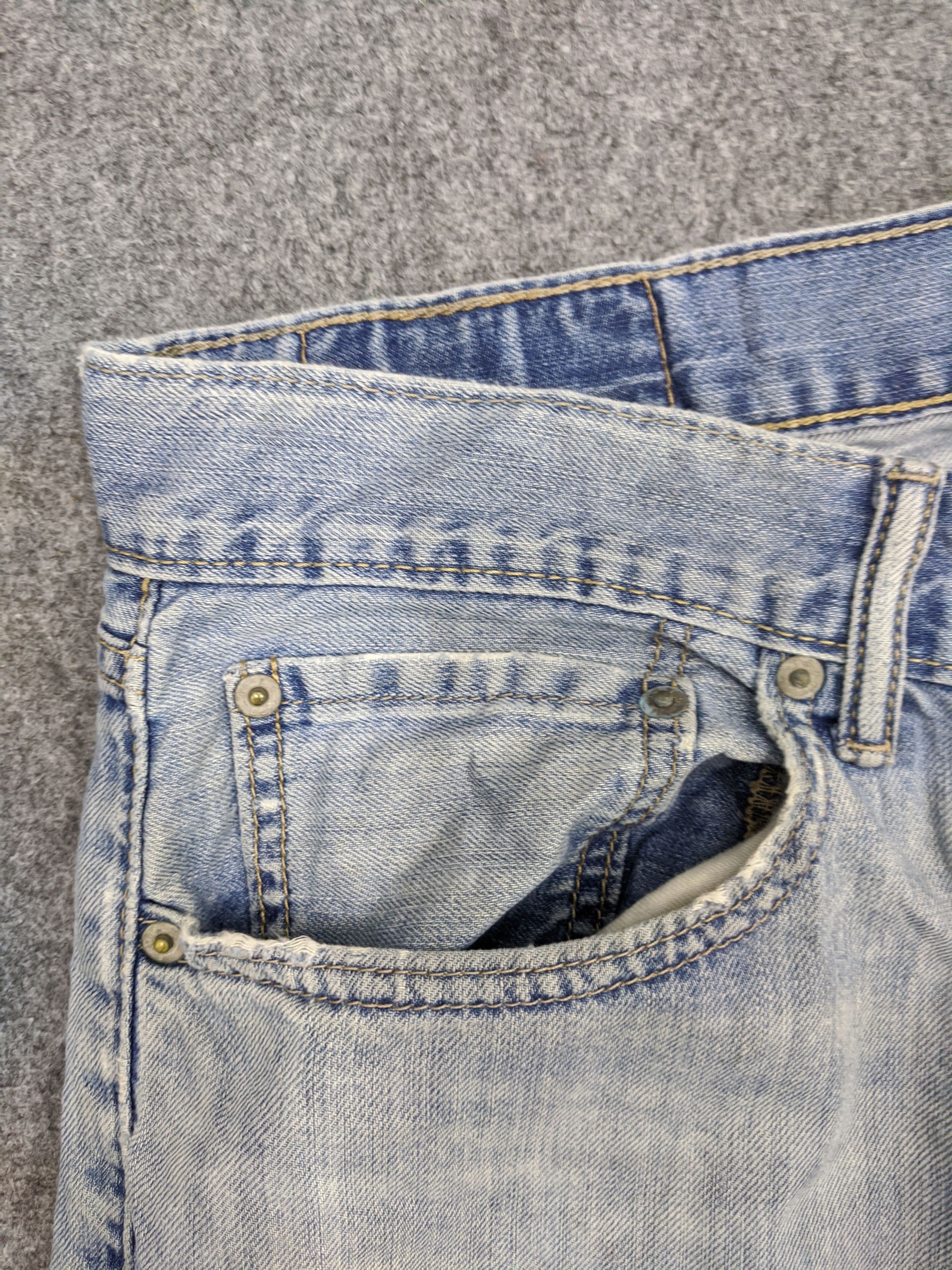 Levi's Vintage Levis 559 Jeans Lightwash DP0751 Size US 35 - 10 Thumbnail