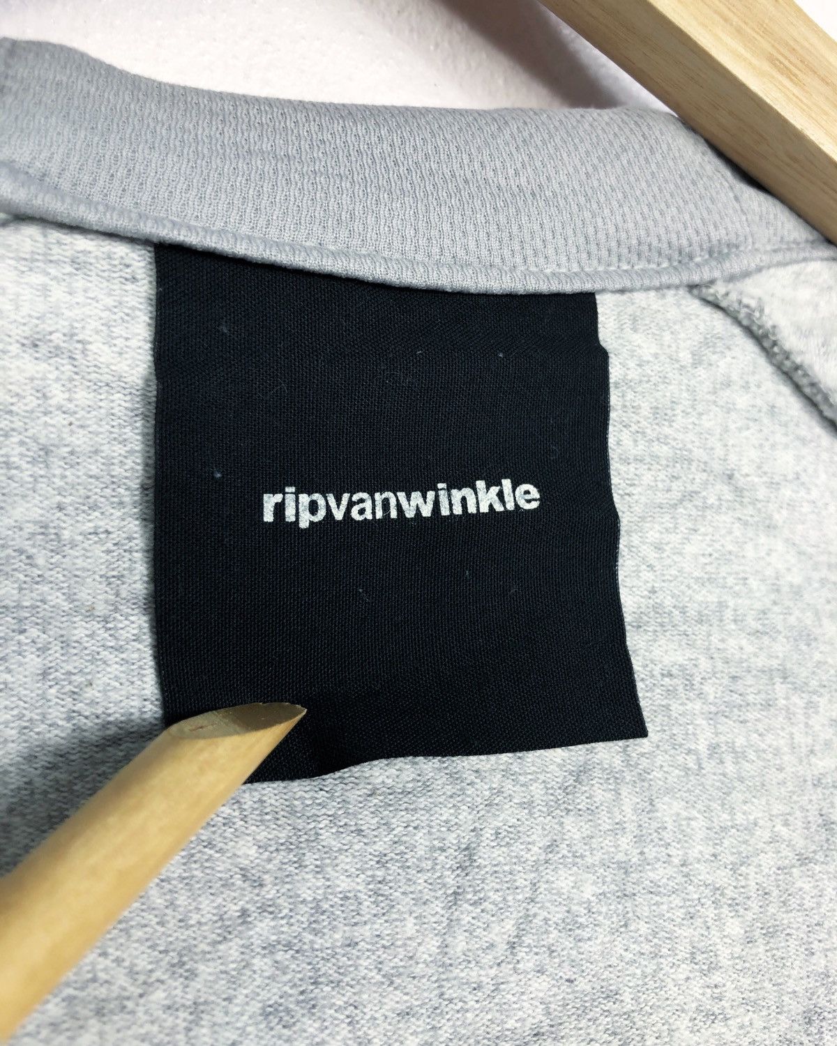 Japanese Brand × RIPVANWINKLE Rare Rip Van Winkel Japan Zipper Hoodies Size US XS / EU 42 / 0 - 8 Thumbnail