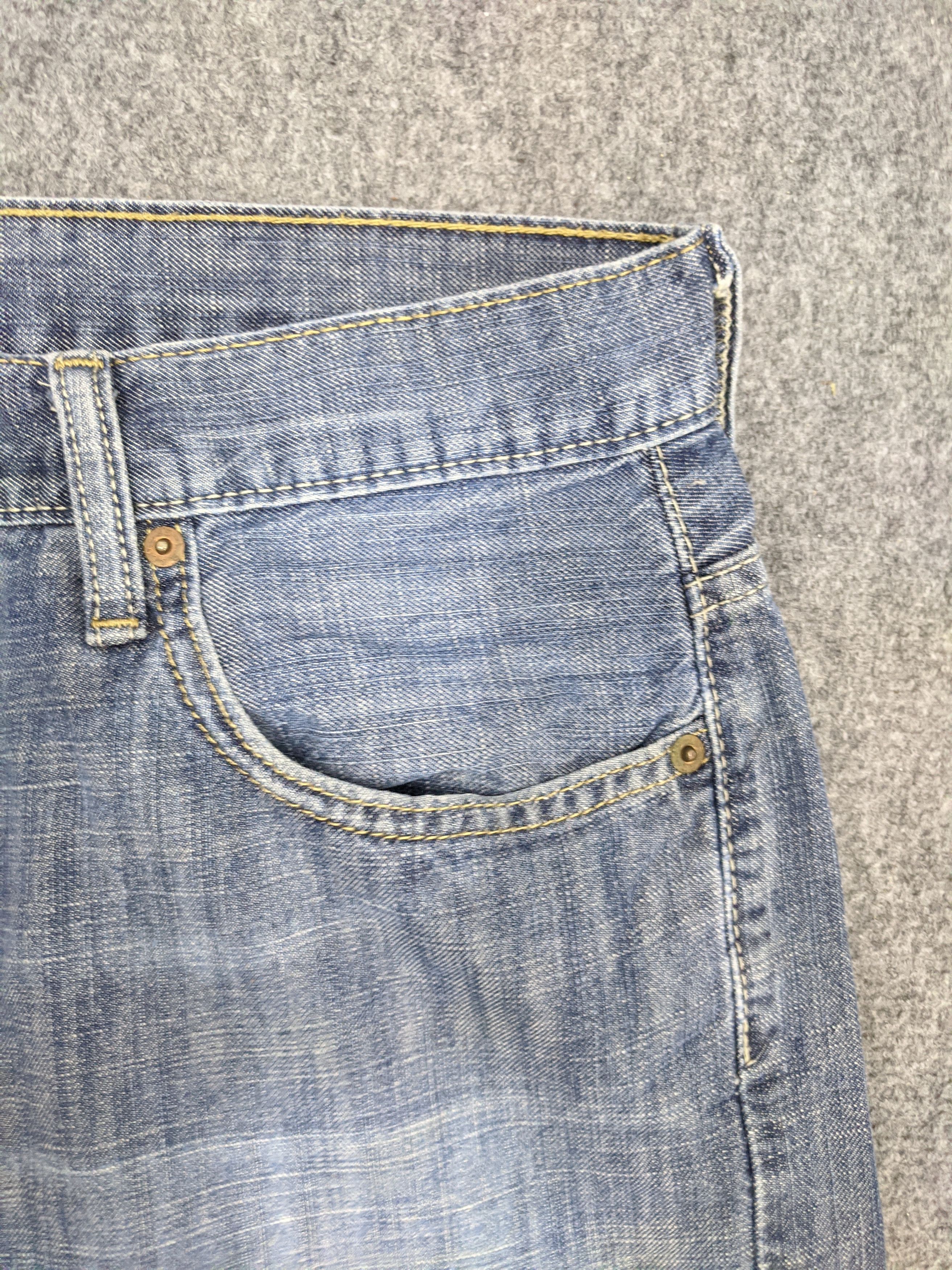 Levi's Vintage Levis 569 Jeans DP0902 Size US 35 - 5 Thumbnail