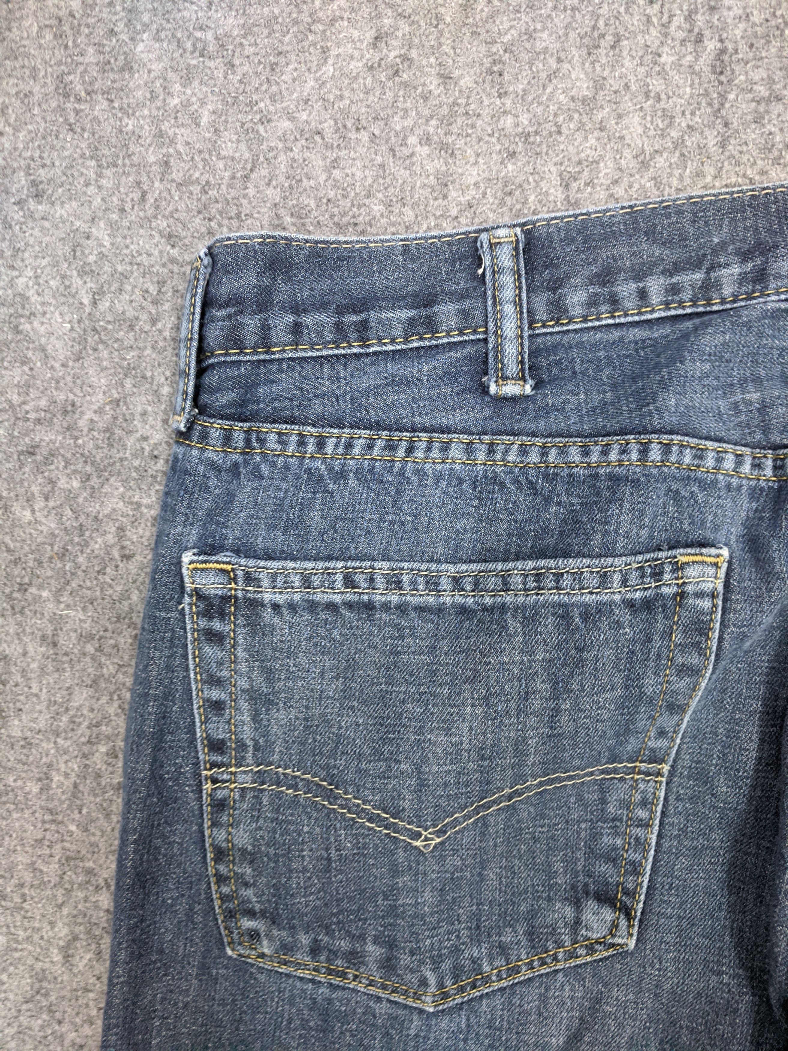 Levi's Vintage Levis 559 Jeans DP0899 Size US 39 - 14 Thumbnail