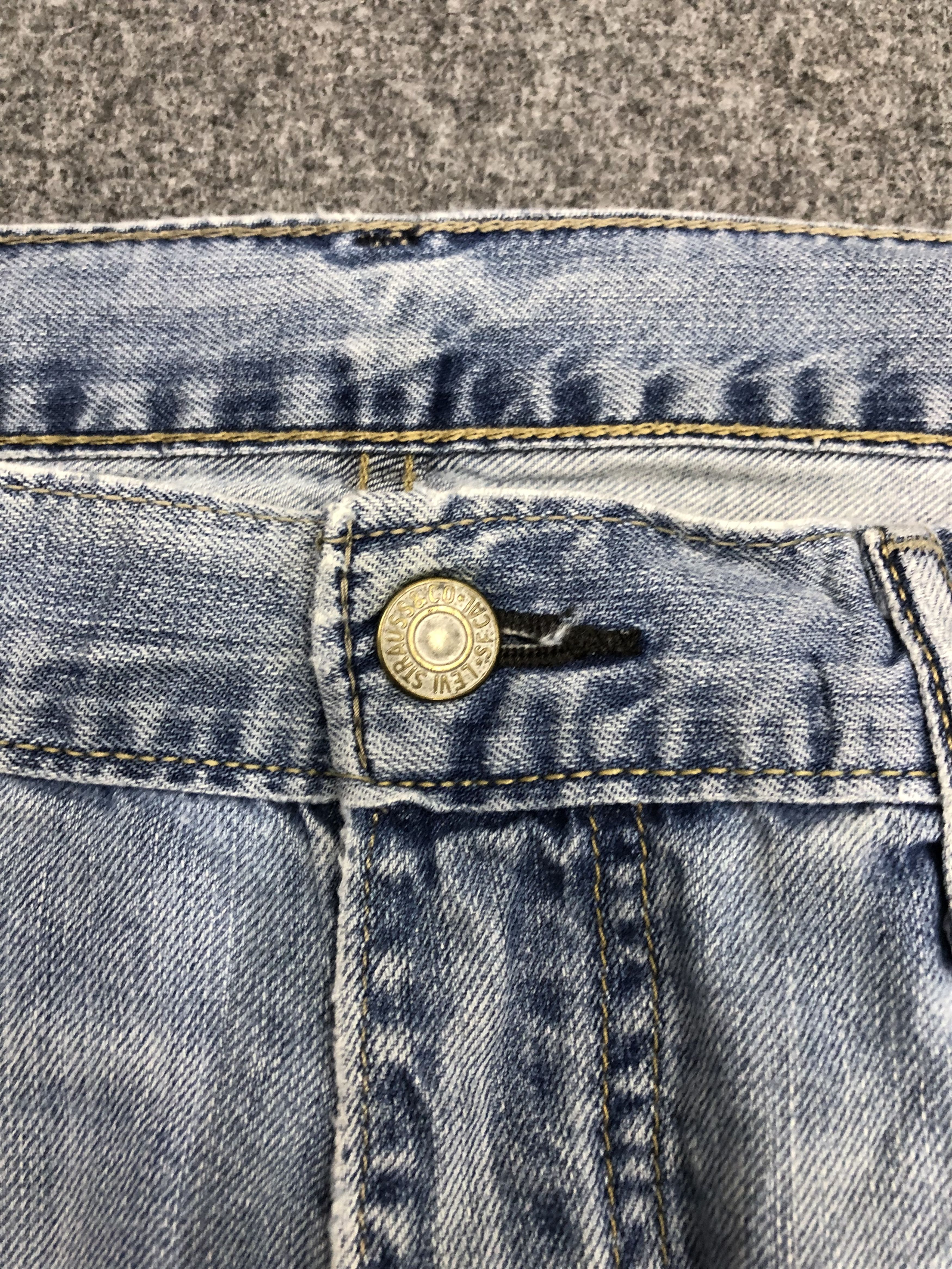 Levi's Vintage Levis 569 Jeans DP0940 Size US 36 / EU 52 - 7 Thumbnail