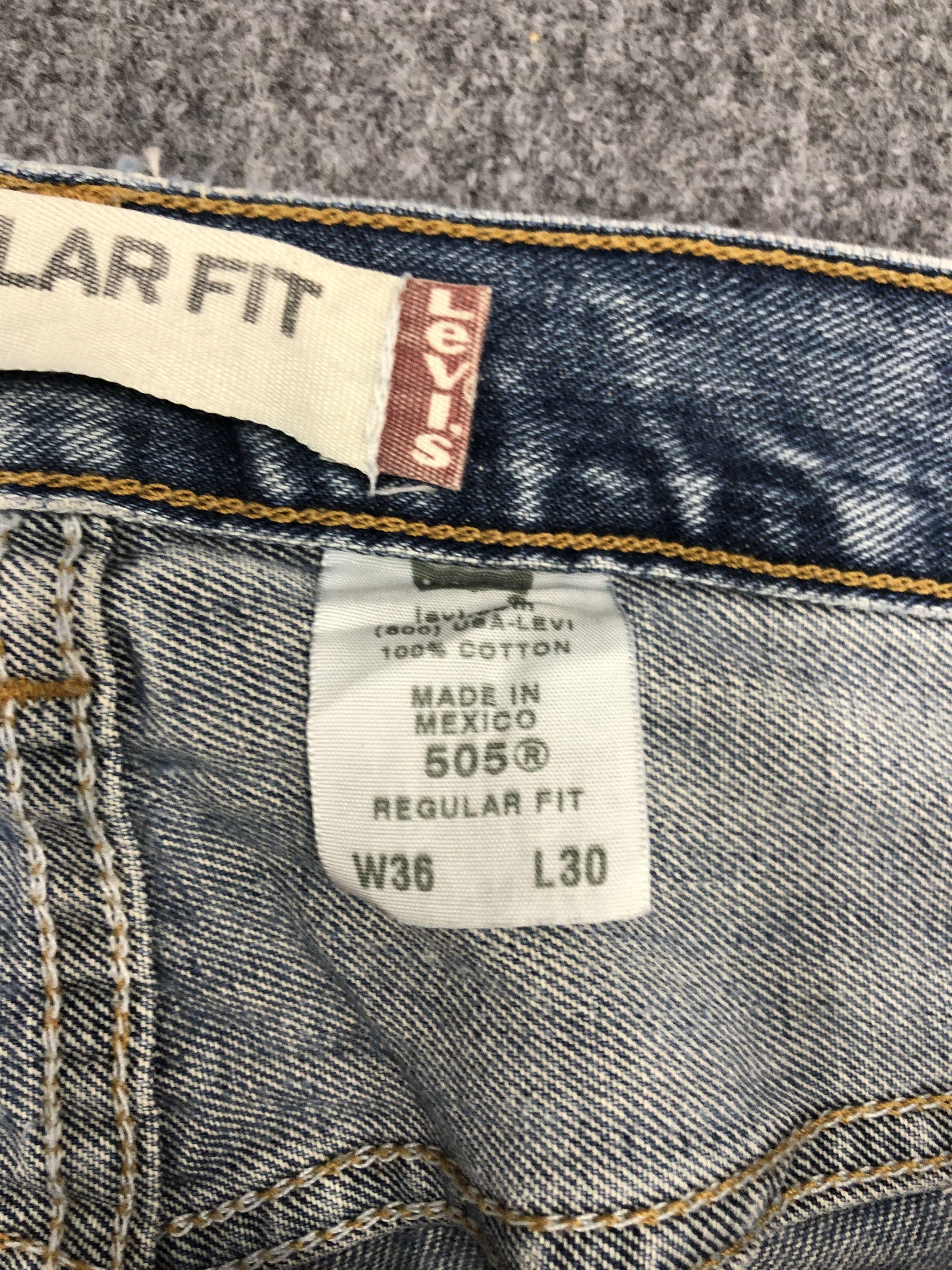 Levi's Vintage Levis 505 Light Wash Jeans DP0971 Size US 36 / EU 52 - 7 Thumbnail
