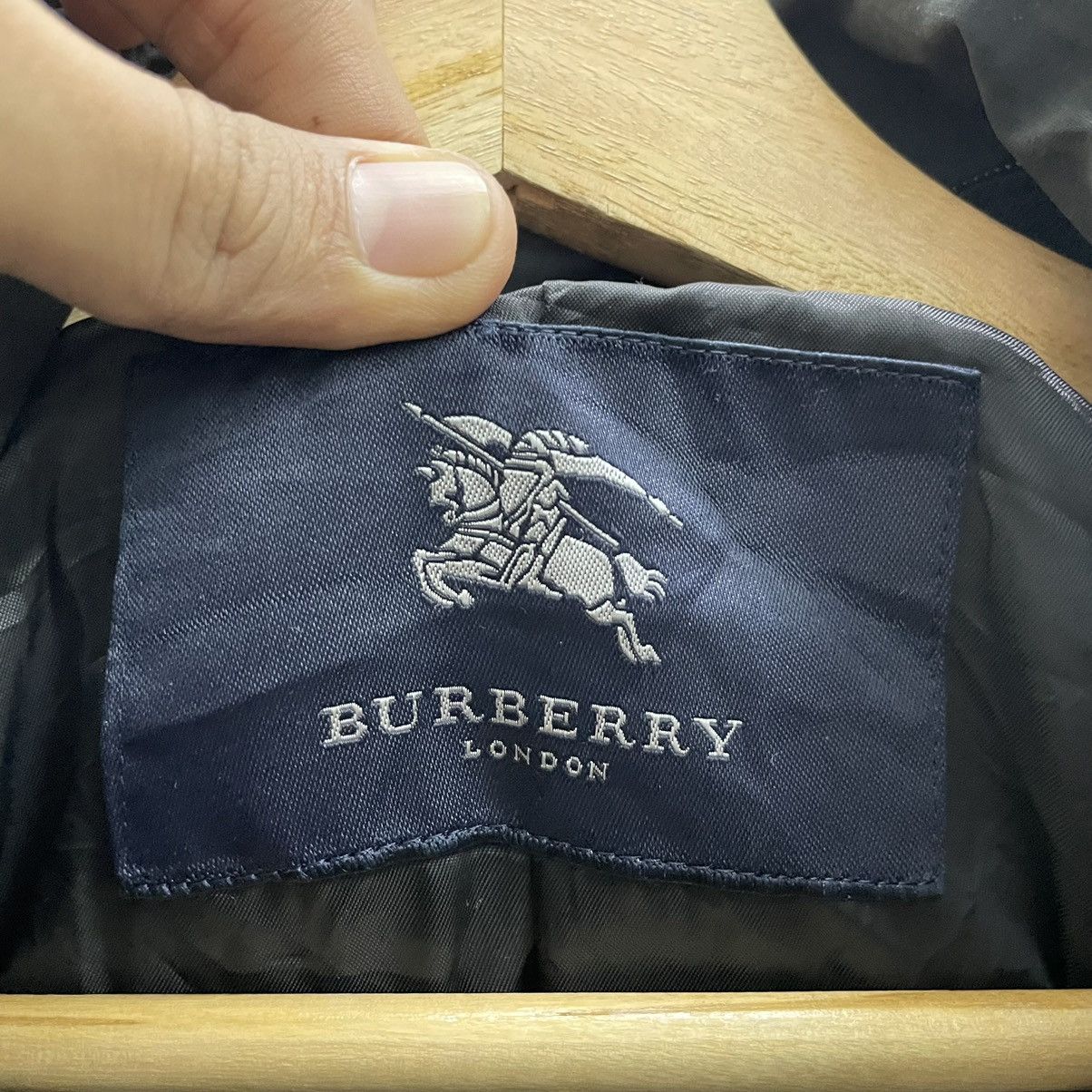 Burberry 💥BURBERRY LONDON NOVA CHECK TRENCH JACKET Size US M / EU 48-50 / 2 - 8 Thumbnail