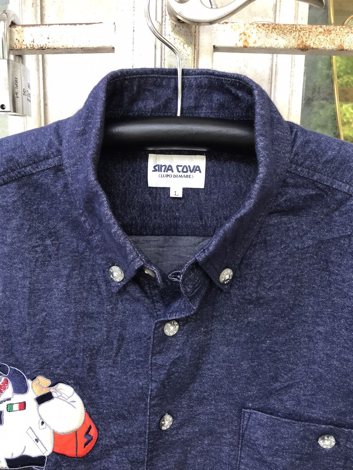 Designer × Japanese Brand SINO COVA Japan Designer Spell Out Embroidery Shirt Size US L / EU 52-54 / 3 - 6 Thumbnail