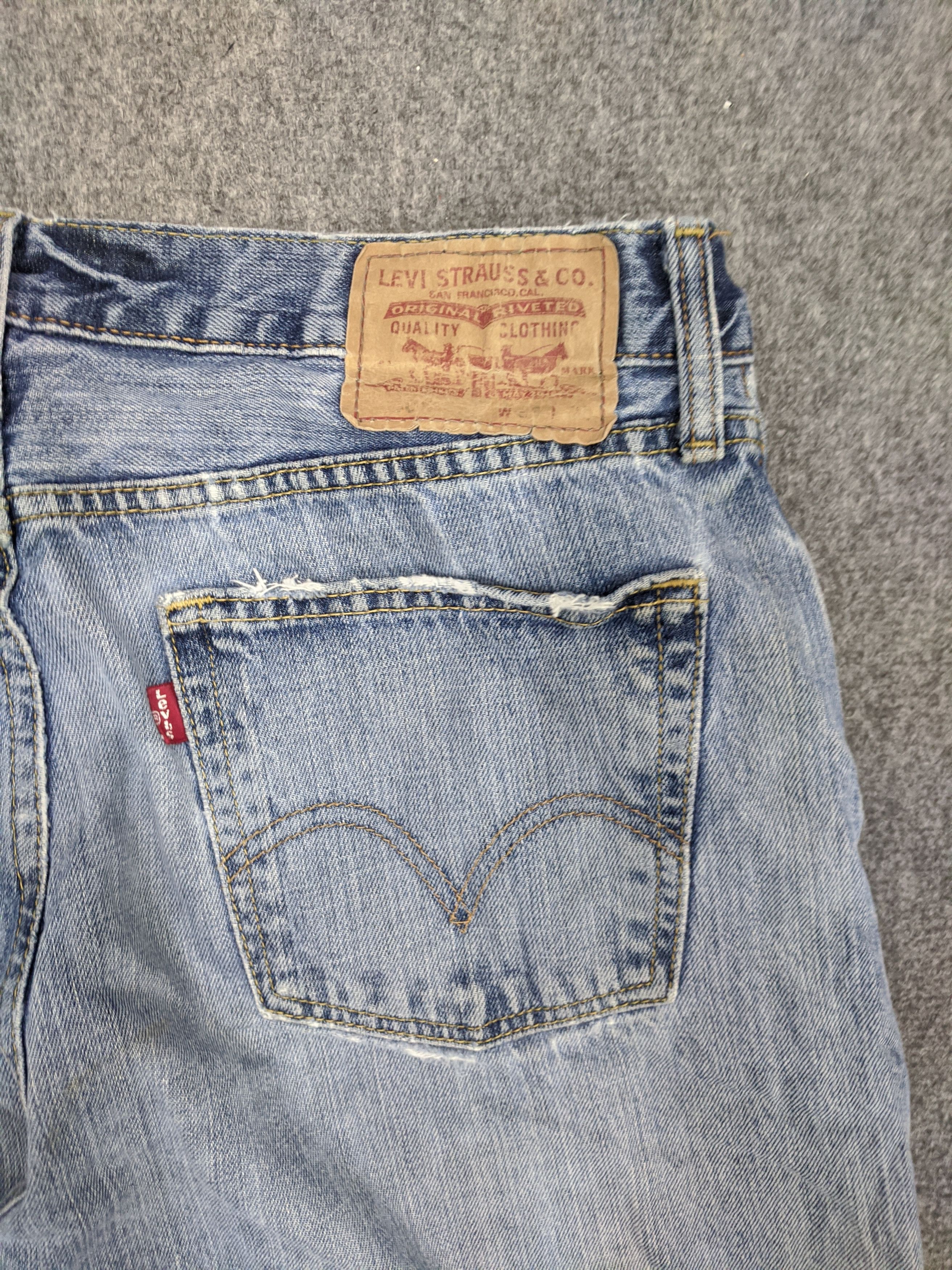 Levi's Vintage Levis 505 Light Wash Jeans DP1013 Size US 36 / EU 52 - 13 Thumbnail