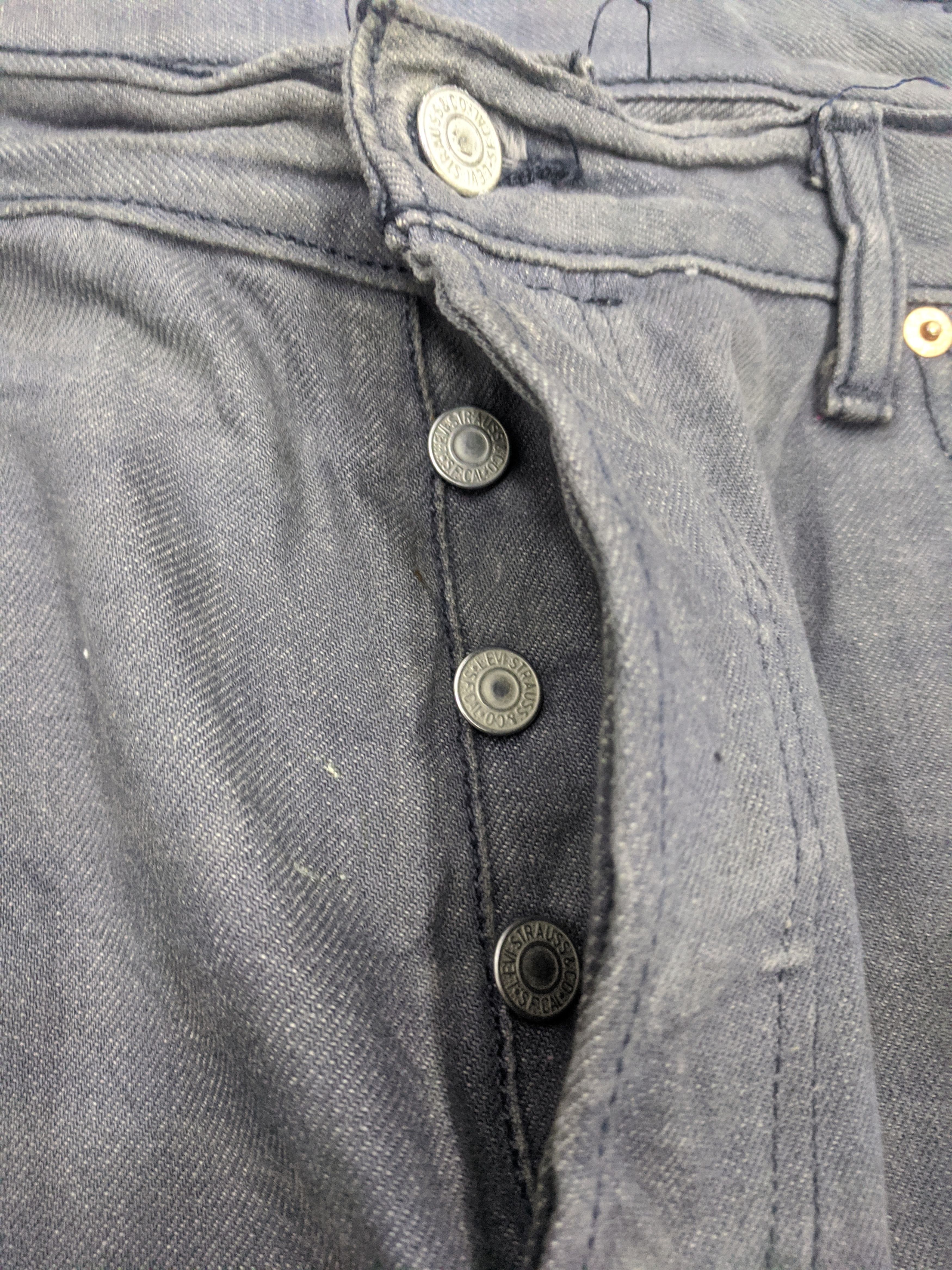 Levi's Vintage Levis 501 Jeans DP1011 Size US 39 - 13 Thumbnail