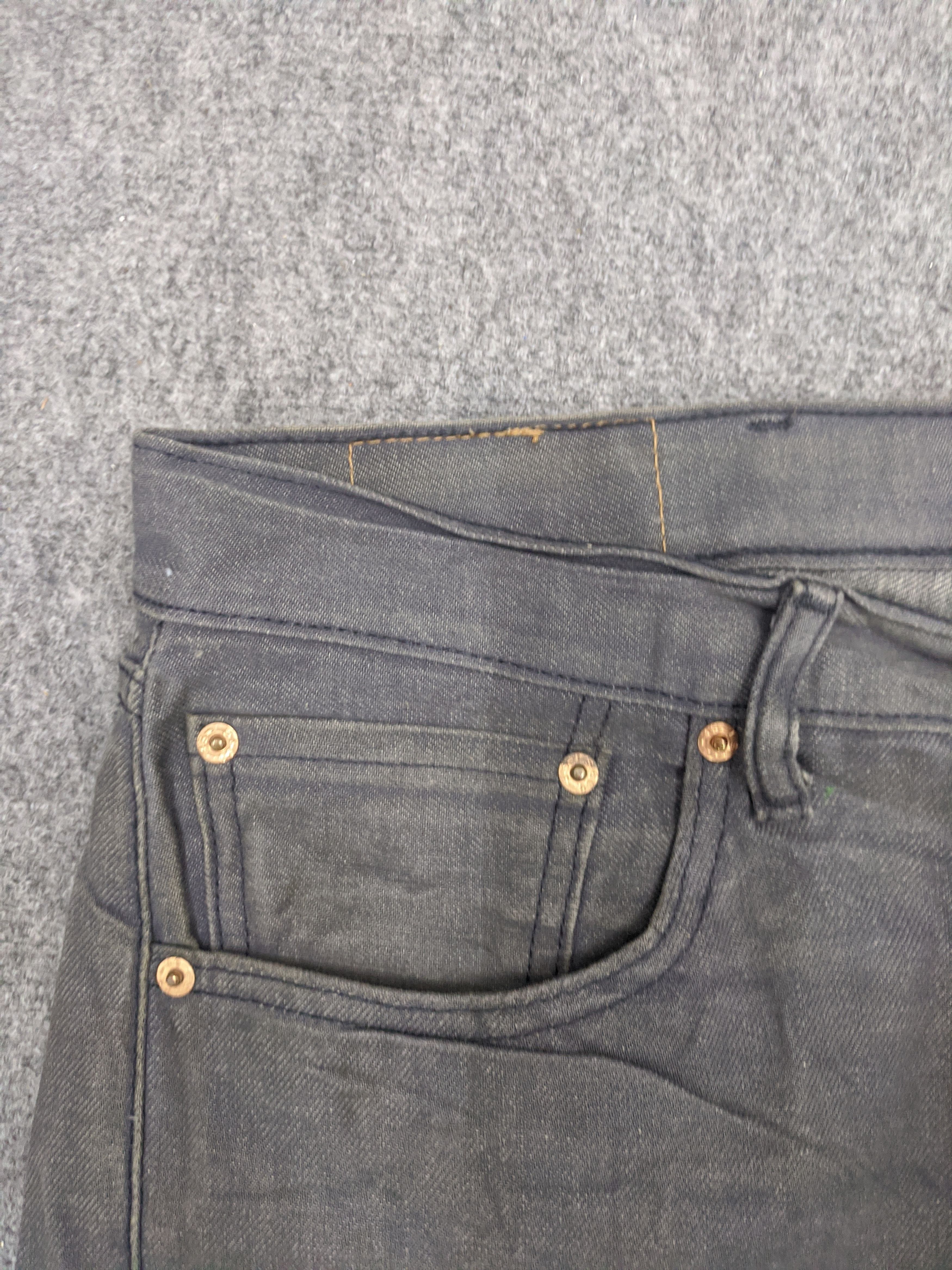 Levi's Vintage Levis 501 Jeans DP1011 Size US 39 - 11 Thumbnail