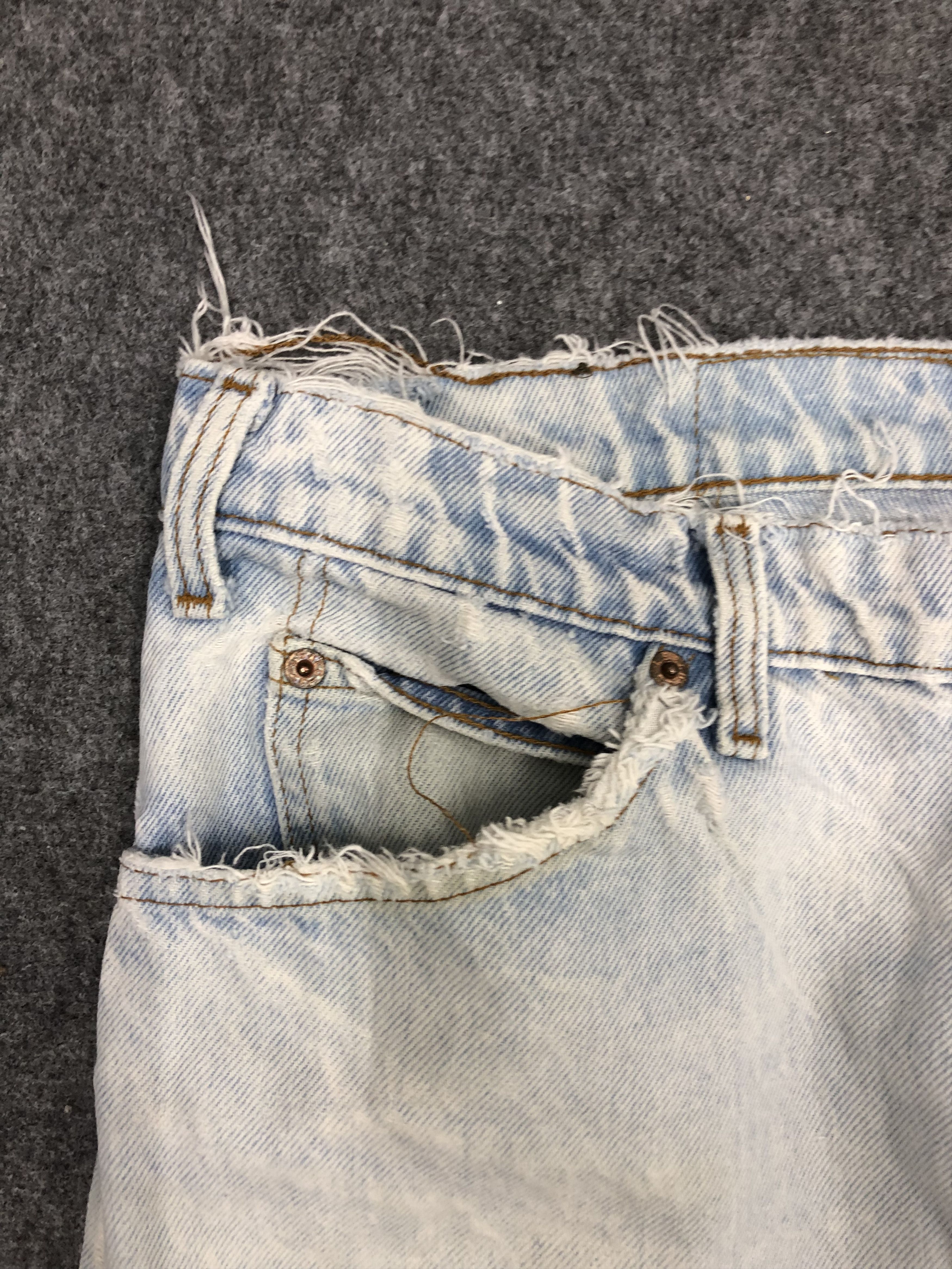 Levi's Vintage Levis Distressed Denim Jeans DP1003 Size US 35 - 6 Thumbnail