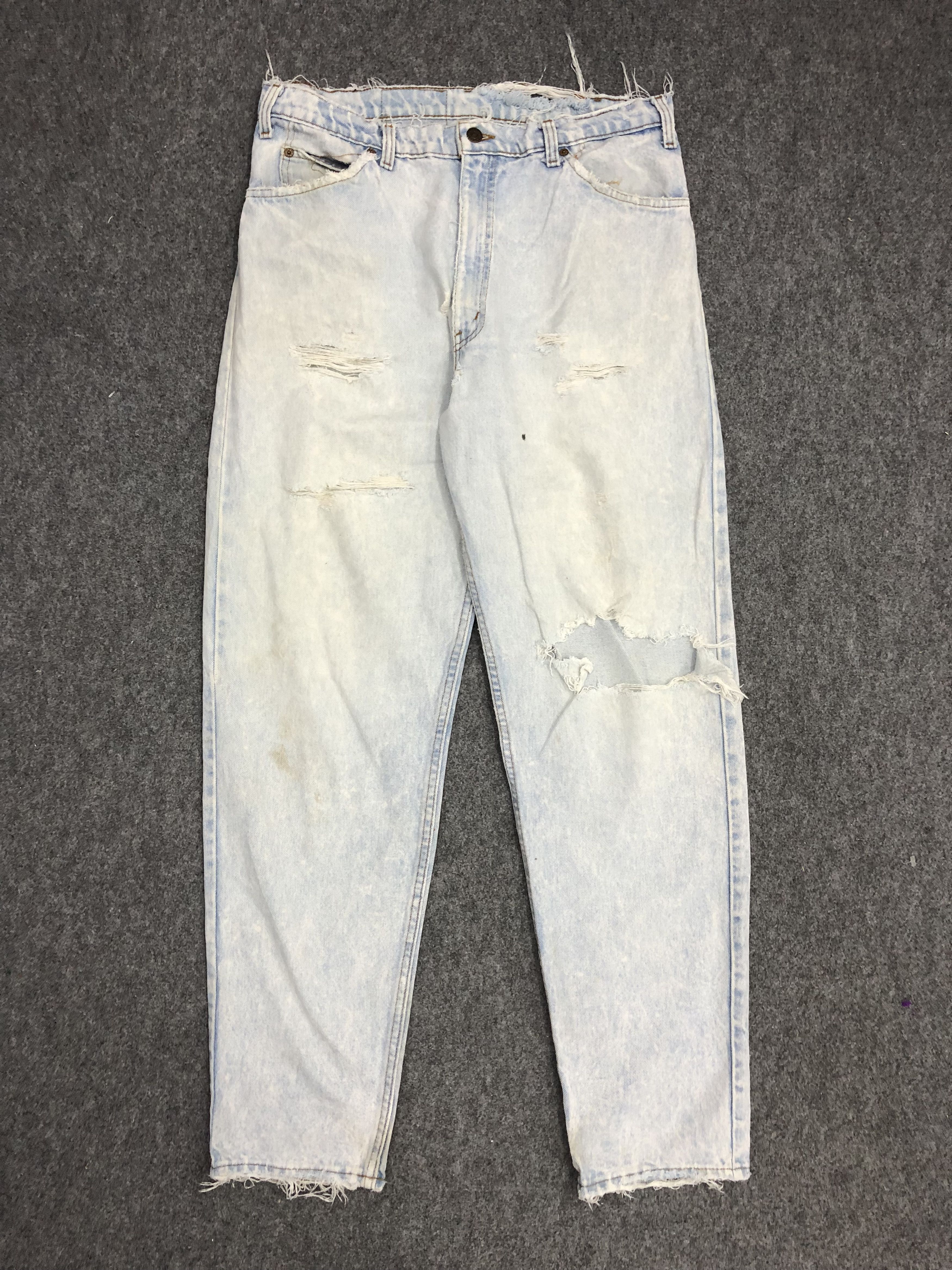 Levi's Vintage Levis Distressed Denim Jeans DP1003 Size US 35 - 1 Thumbnail