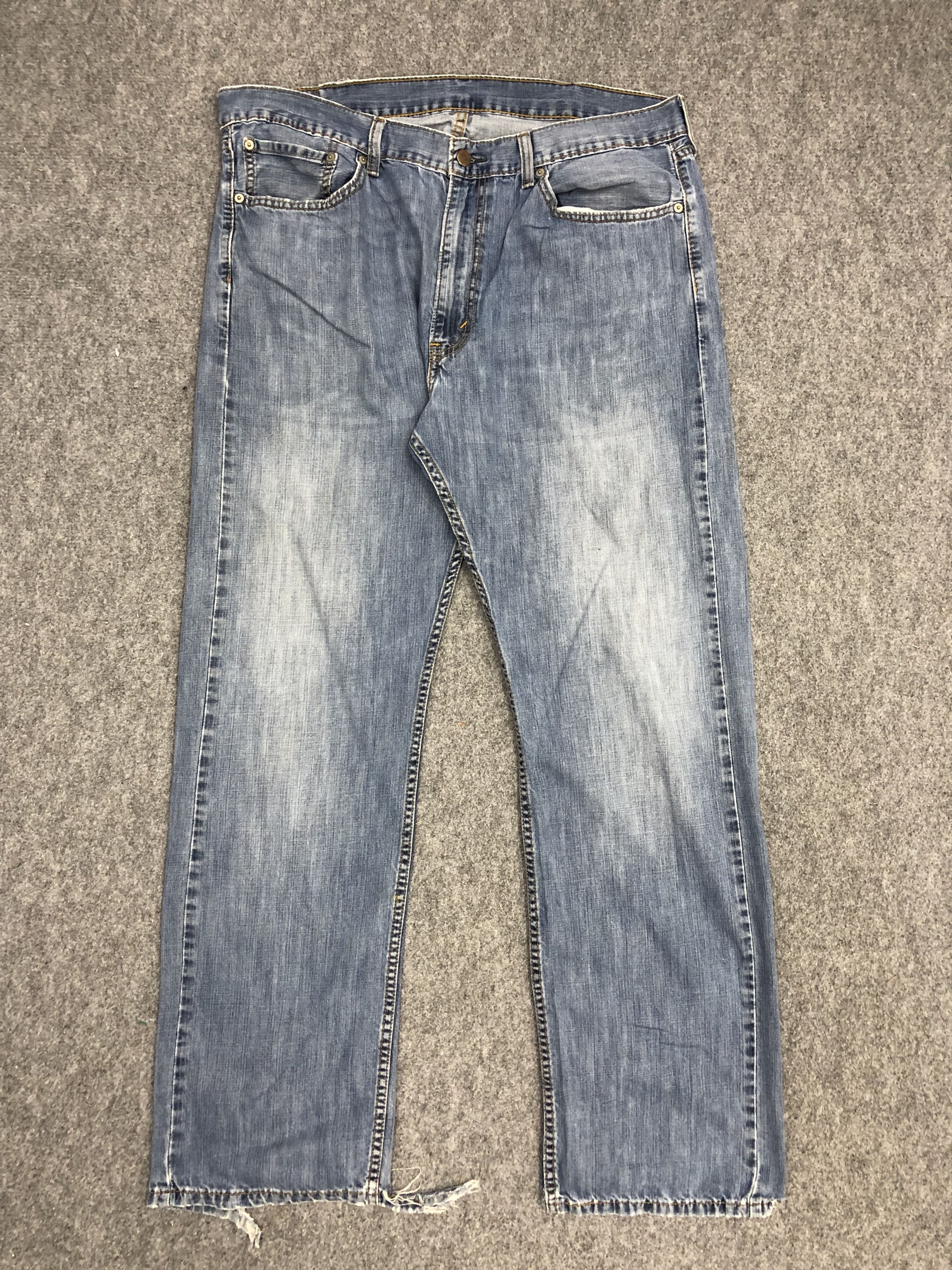 Vintage Levis 505 Light Wash Jeans DP0997