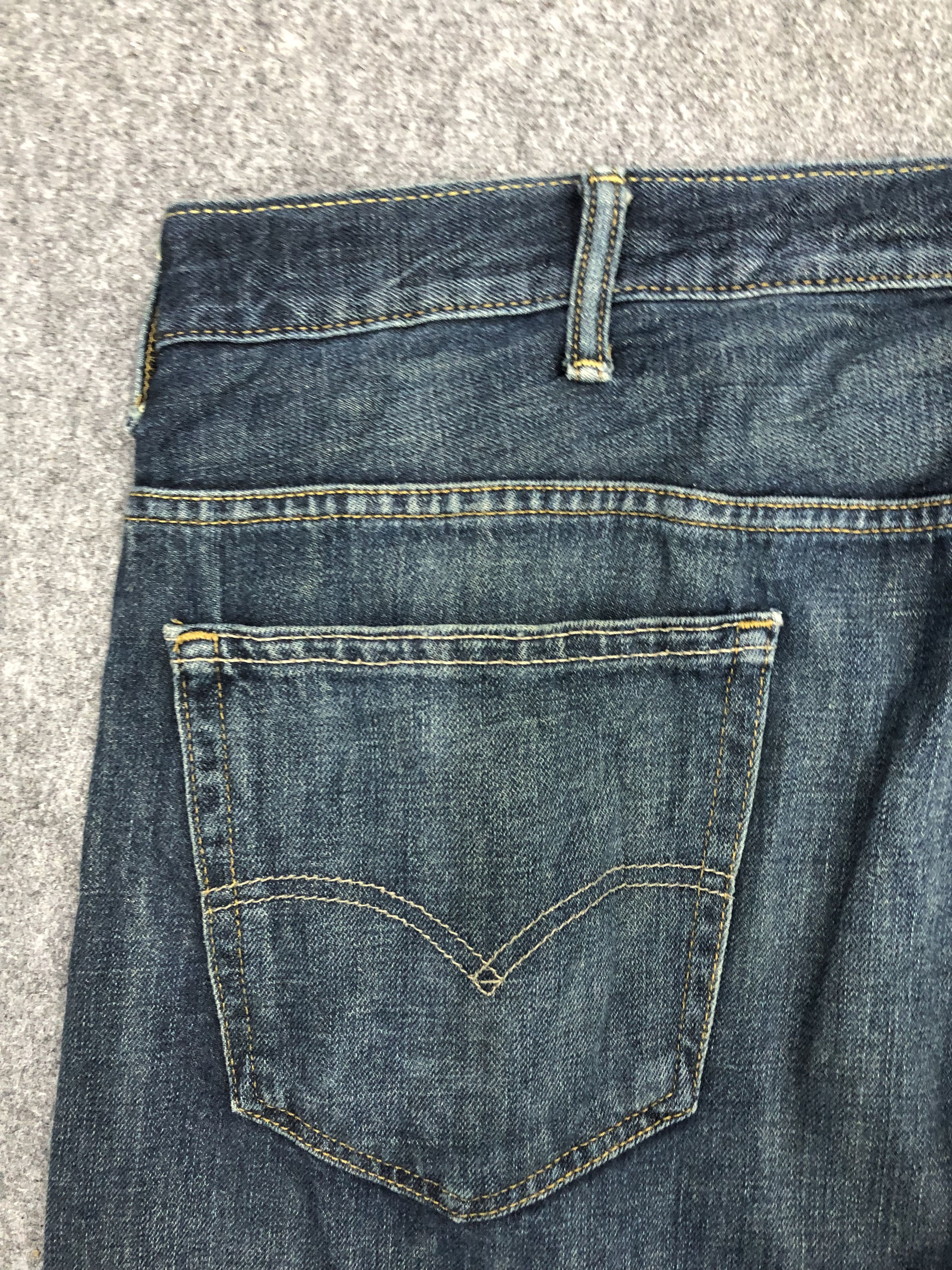 Levi's Vintage Levis 569 Jeans DP1037 Size US 44 / EU 60 - 13 Thumbnail