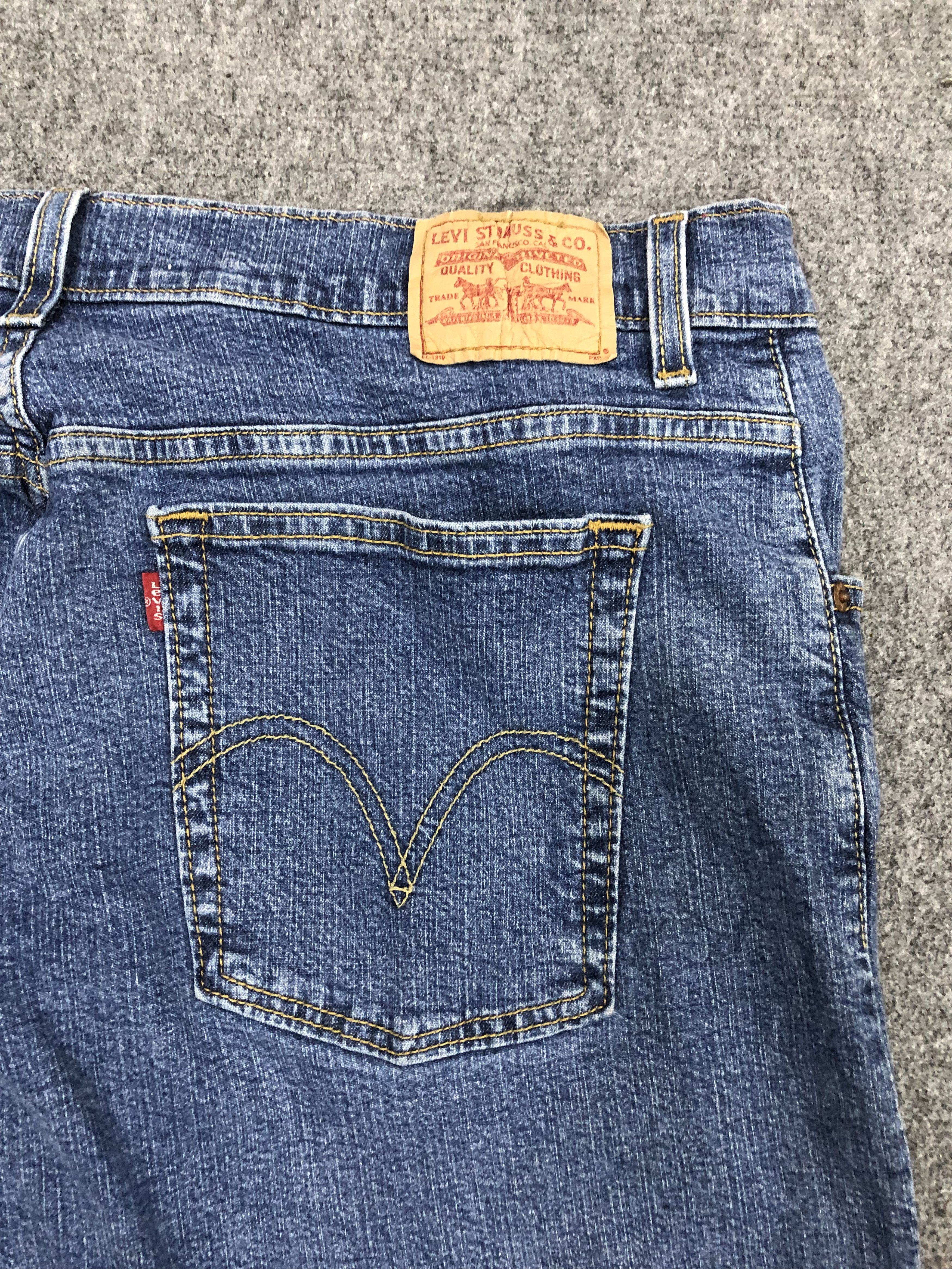 Levi's Vintage Levis 550 Boot Cut Jeans DP1034 Size US 37 - 12 Thumbnail