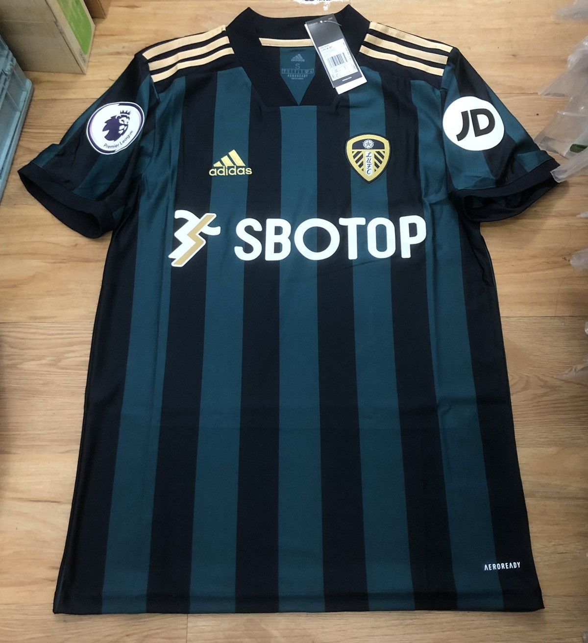 Adidas Leeds United 19/20 away shirt(Bnwt) | Grailed