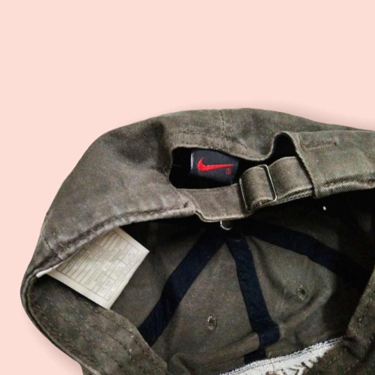 Nike VINTAGE NIKE EMBROIDERED SWOOSH STRAPBACK Size ONE SIZE - 13 Thumbnail