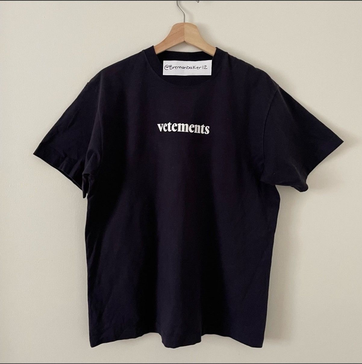 Vetements Vetments shipping Label tee Grailed