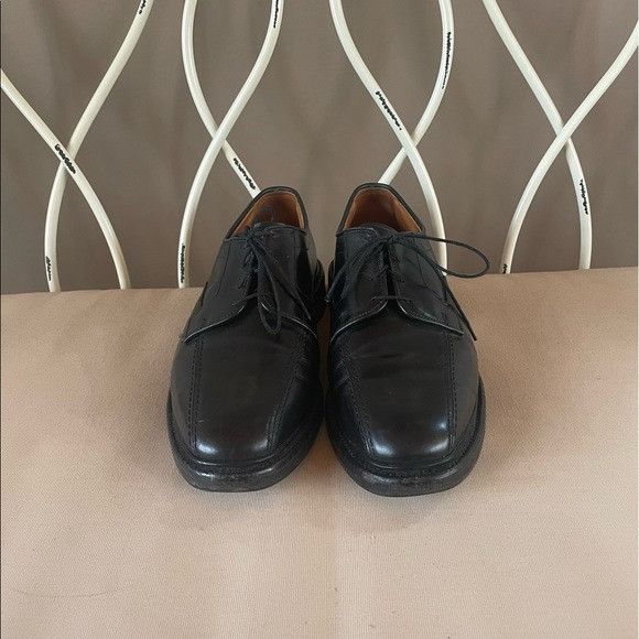 Allen Edmonds Allen Edmonds Hillcrest Leather Comfort Shoe Size US 9.5 / EU 42-43 - 3 Thumbnail