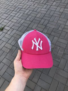 KTZ X Supreme new York Yankees Cap in Red