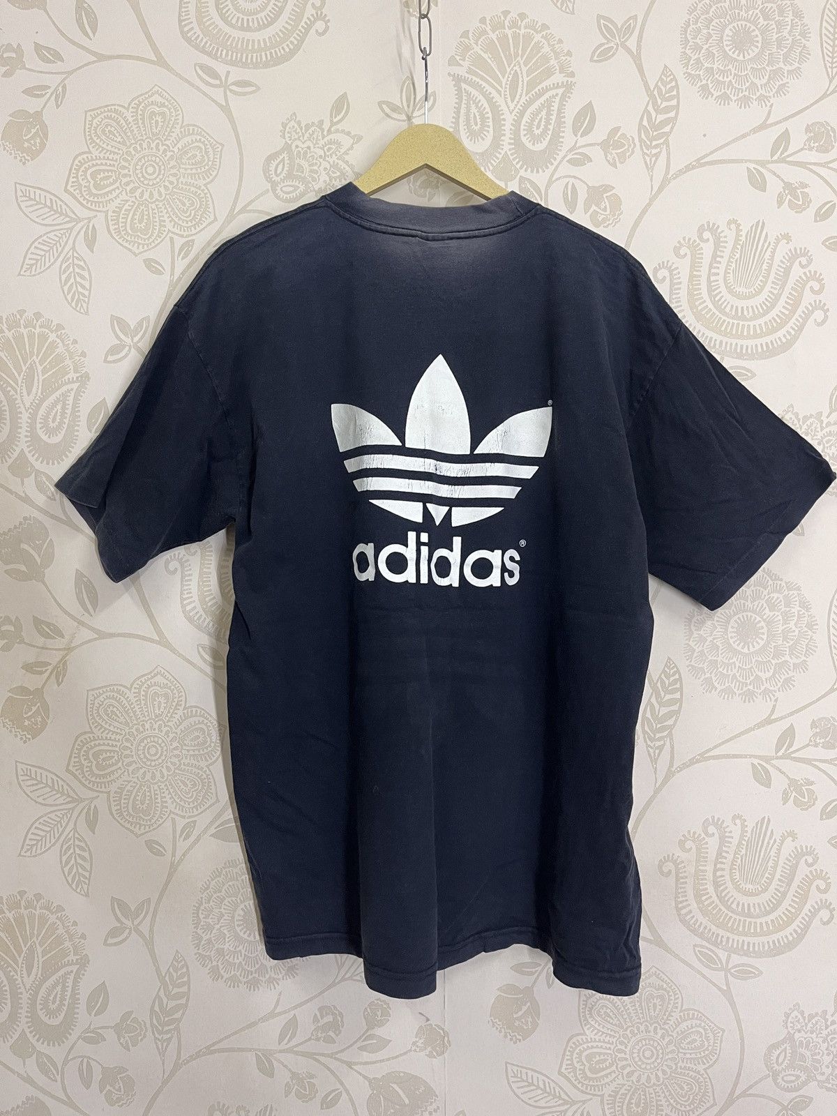 Adidas × Vintage Vintage 1980s Adidas Trefoil TShirt Single Stitch Size US L / EU 52-54 / 3 - 3 Thumbnail