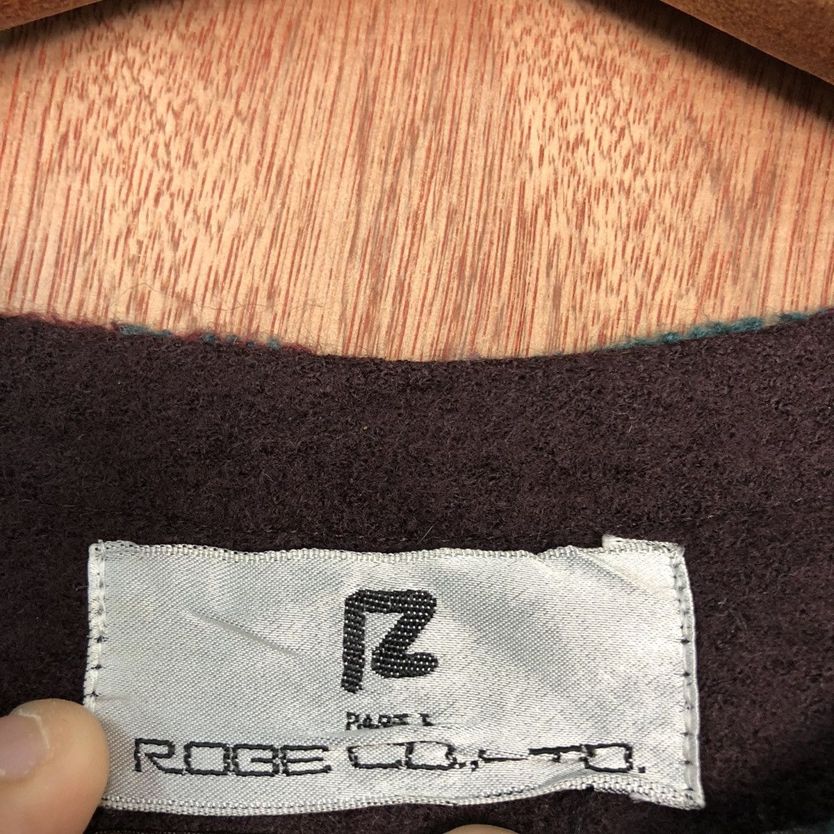 Japanese Brand Robe Co. Lto Maroon checkered cardigan Knitwear #H227 Size L / US 10 / IT 46 - 10 Thumbnail
