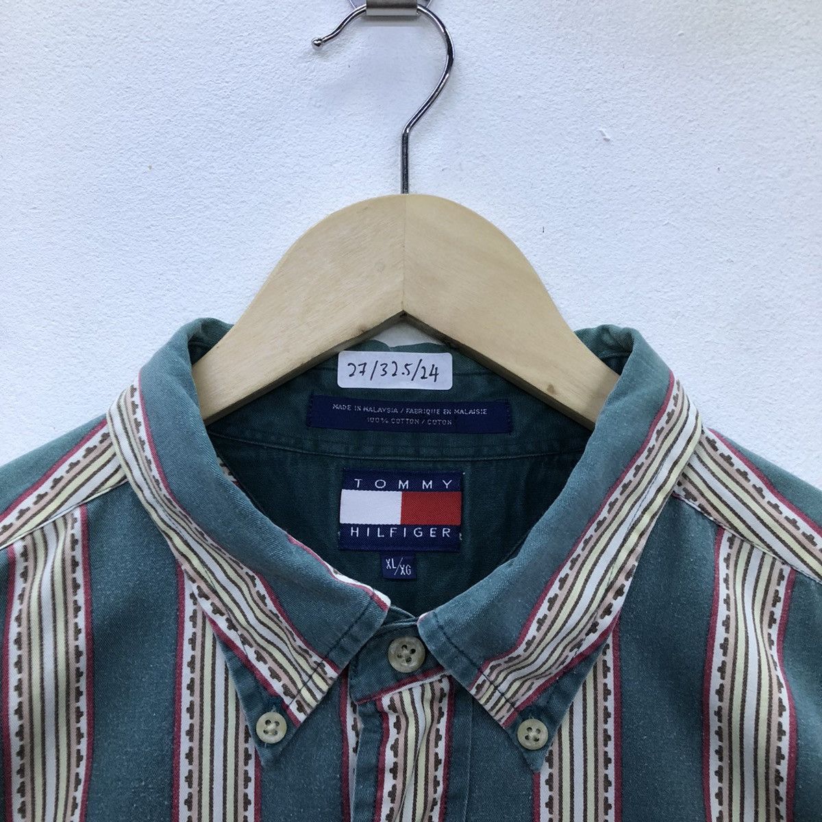 Tommy Hilfiger Vintage Tommy Hilfiger Pattern Design Button Shirt Size US XL / EU 56 / 4 - 4 Thumbnail