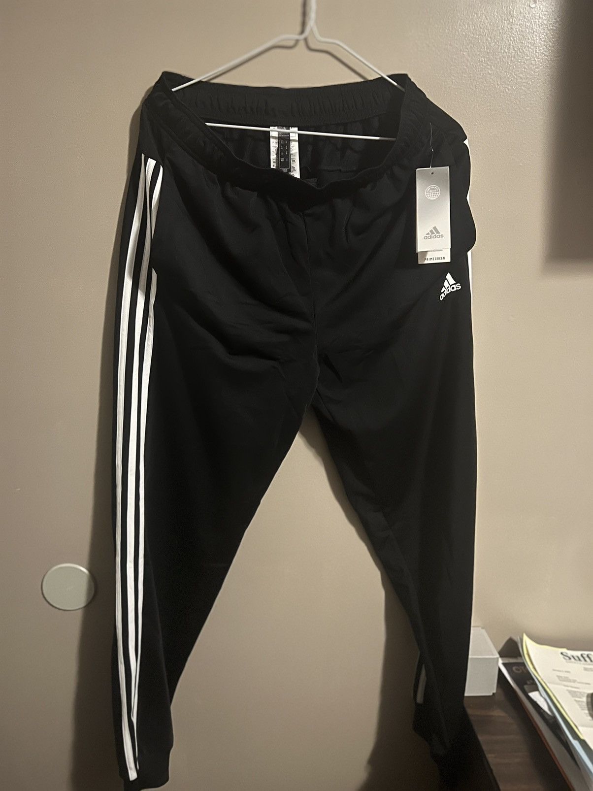 Adidas ADIDAS SWEATPANTS JOGGERS *NEW* Size US 32 / EU 48 - 1 Thumbnail