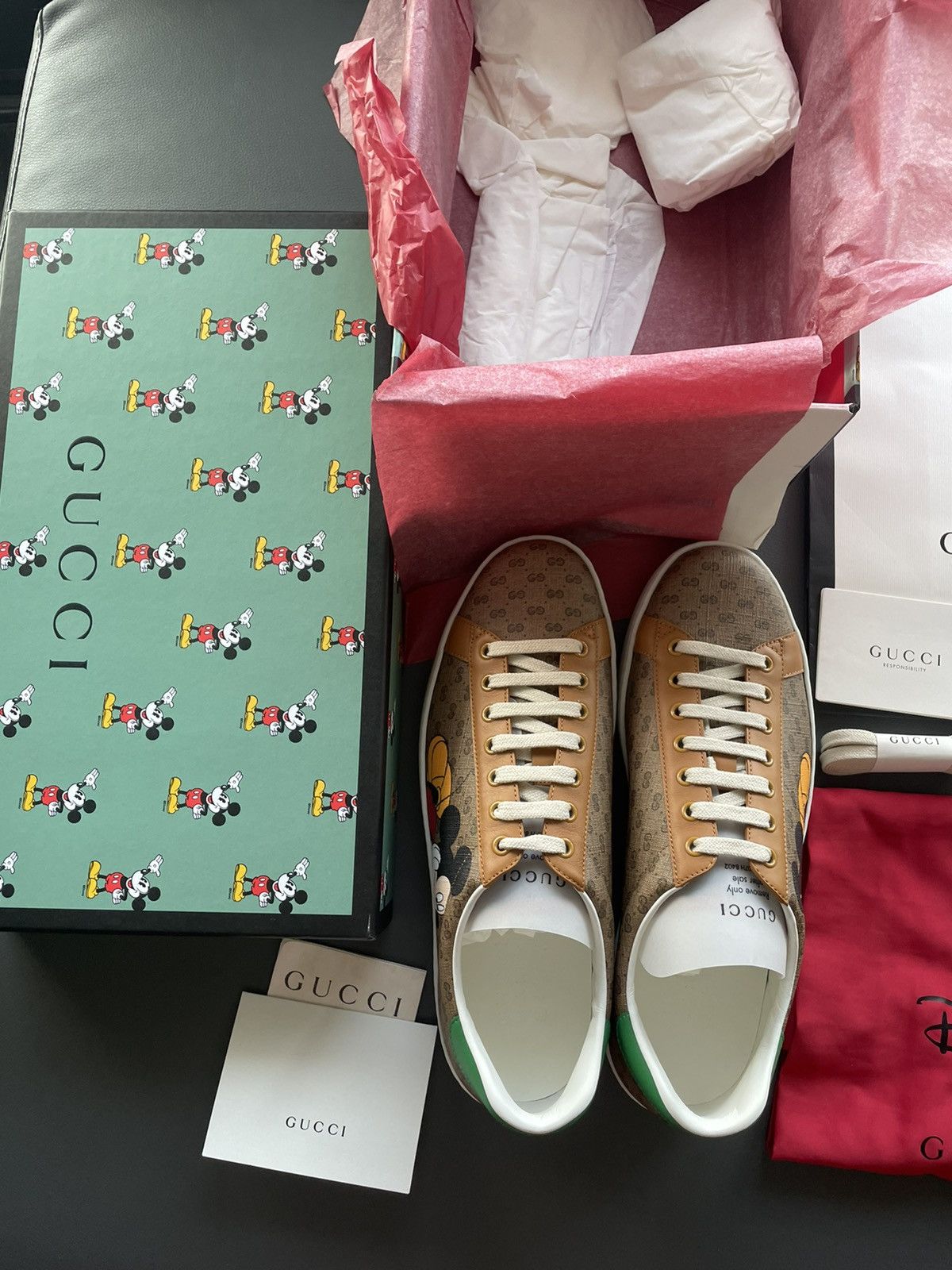 Disney Limited Edition Brand New Gucci x Mickey Mouse ACE Sneaker Size US 9.5 / EU 42-43 - 7 Thumbnail
