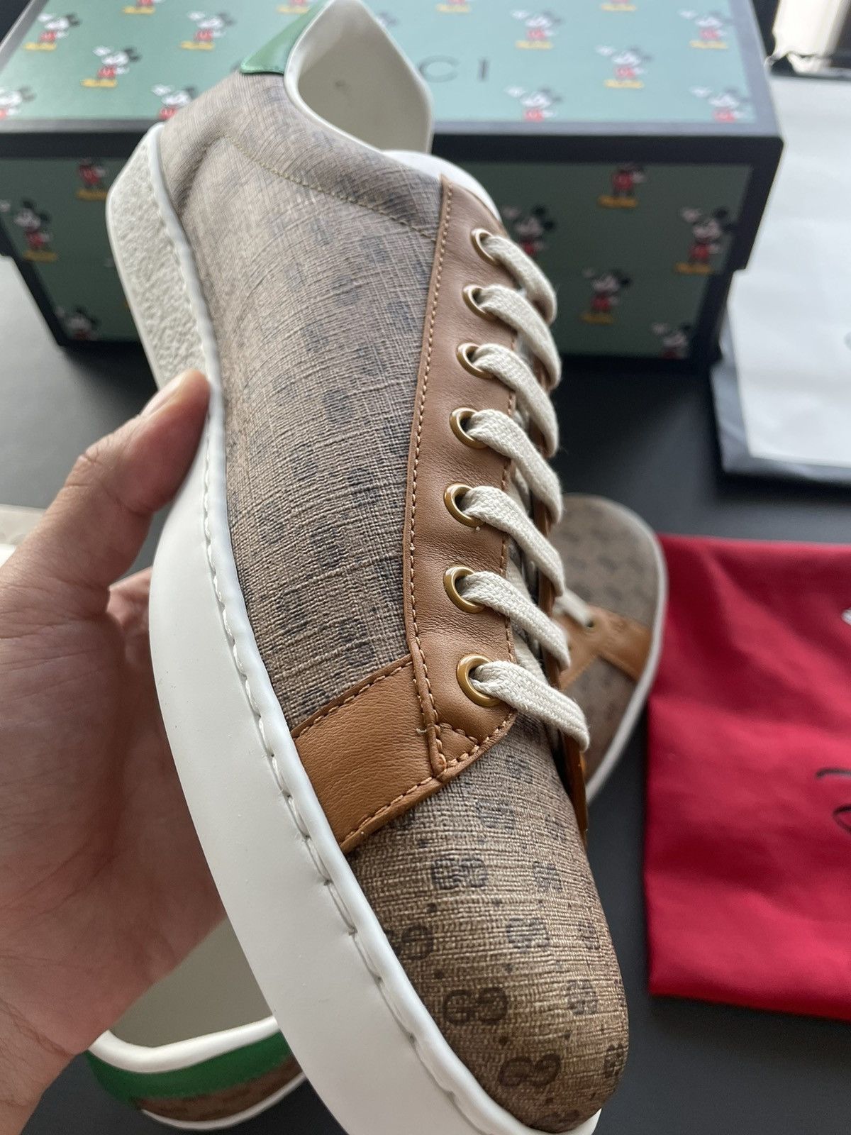 Disney Limited Edition Brand New Gucci x Mickey Mouse ACE Sneaker Size US 9.5 / EU 42-43 - 18 Thumbnail