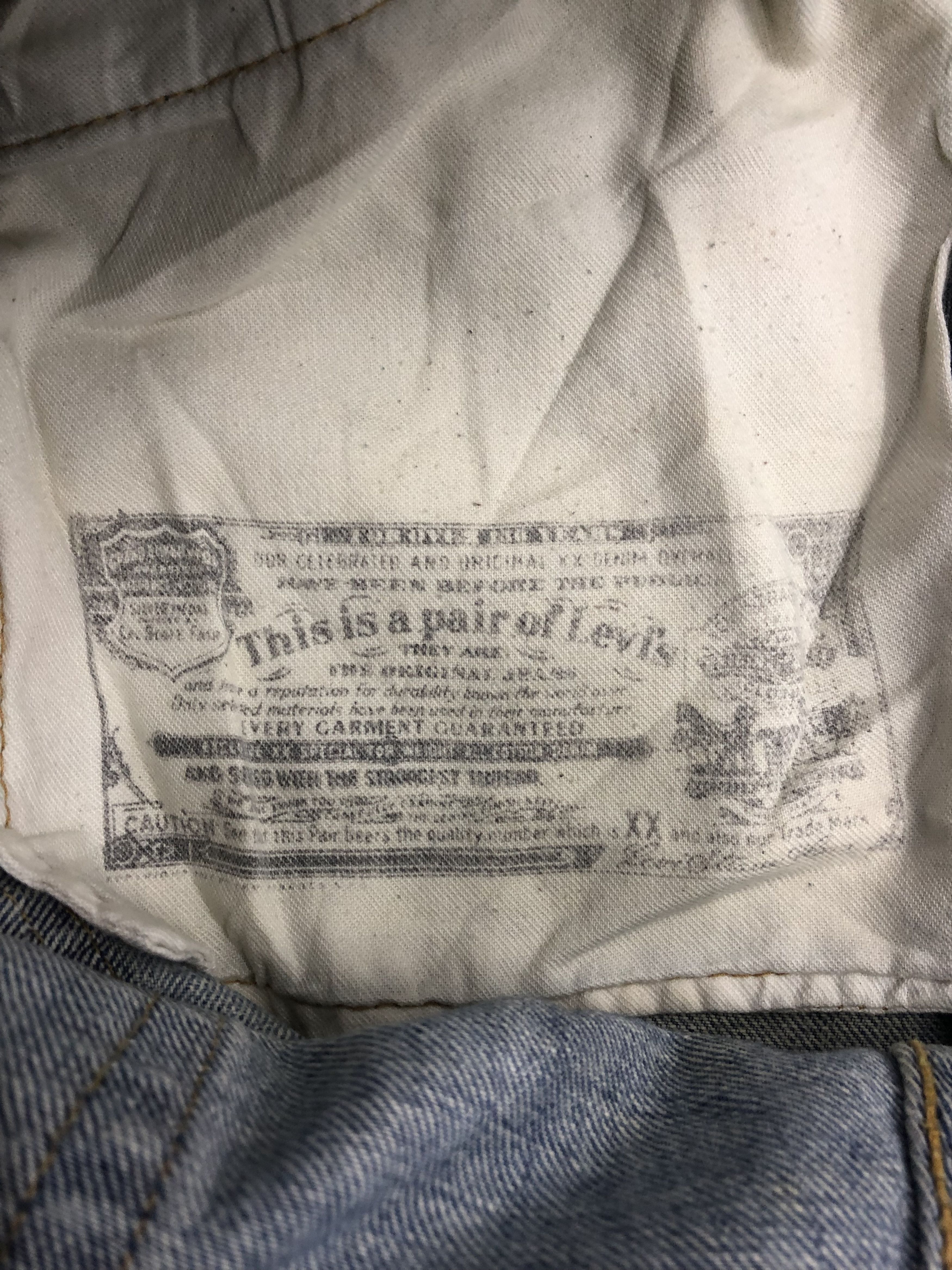 Levi's Vintage Levis 501 Light Wash Jeans DP1052 Size US 37 - 15 Thumbnail