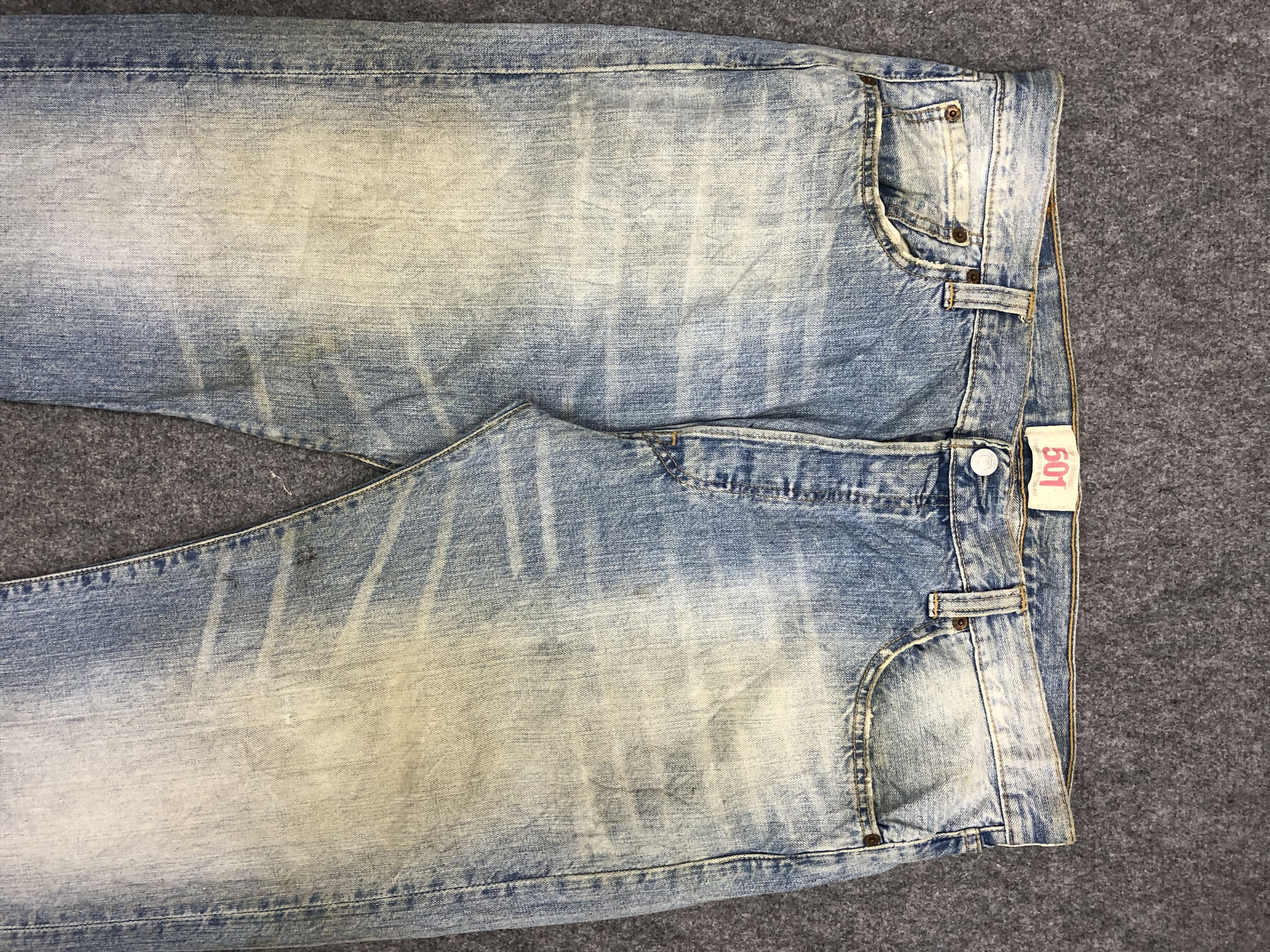 Levi's Vintage Levis 501 Light Wash Jeans DP1052 Size US 37 - 2 Thumbnail
