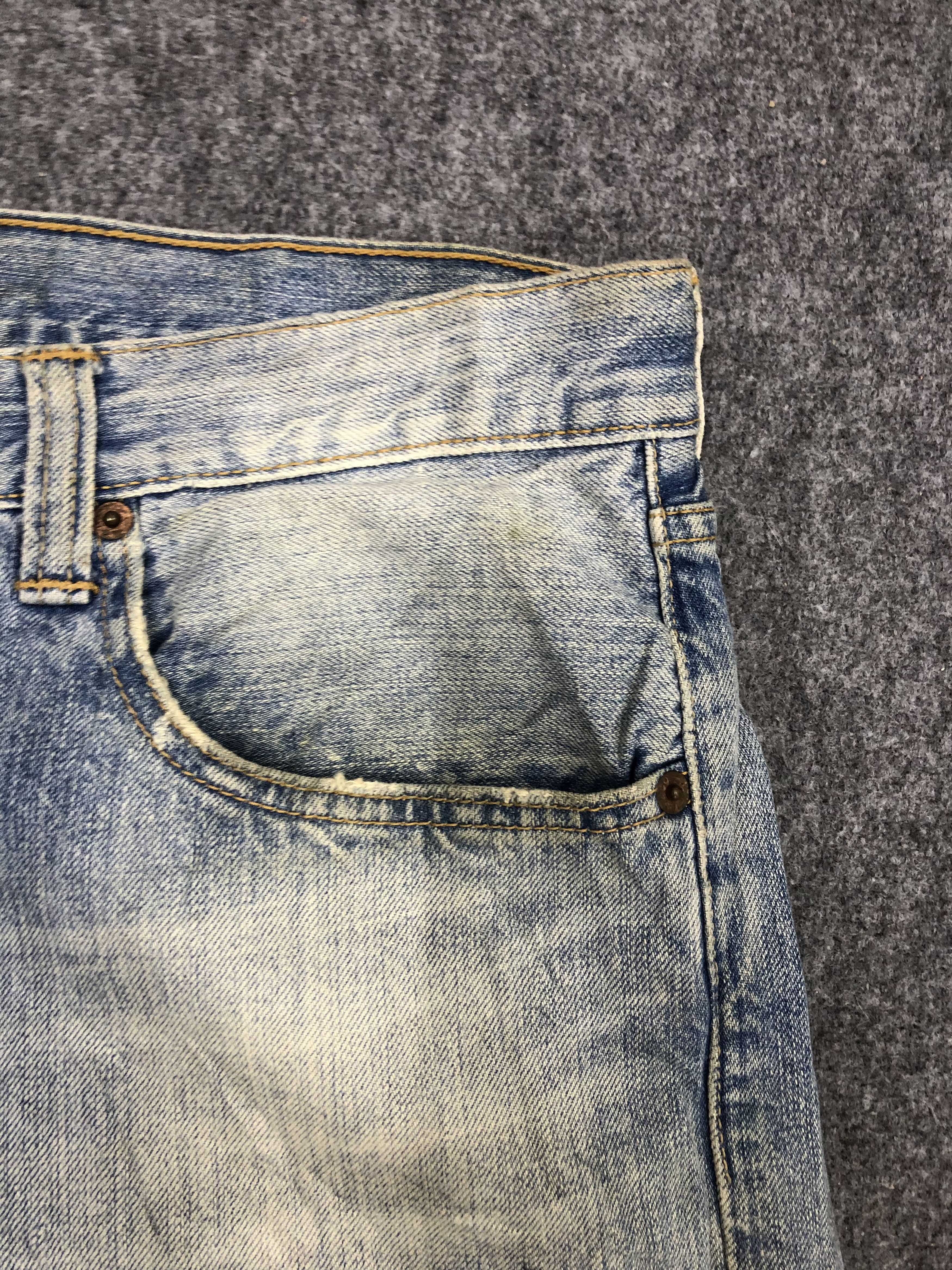 Levi's Vintage Levis 501 Light Wash Jeans DP1052 Size US 37 - 8 Thumbnail