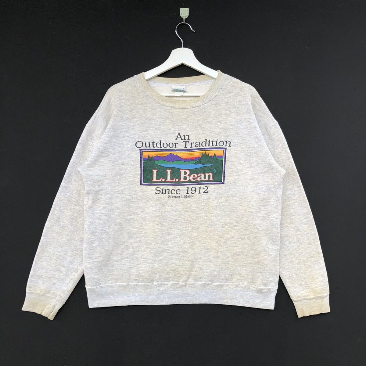 Ll bean logo sweatshirt hotsell