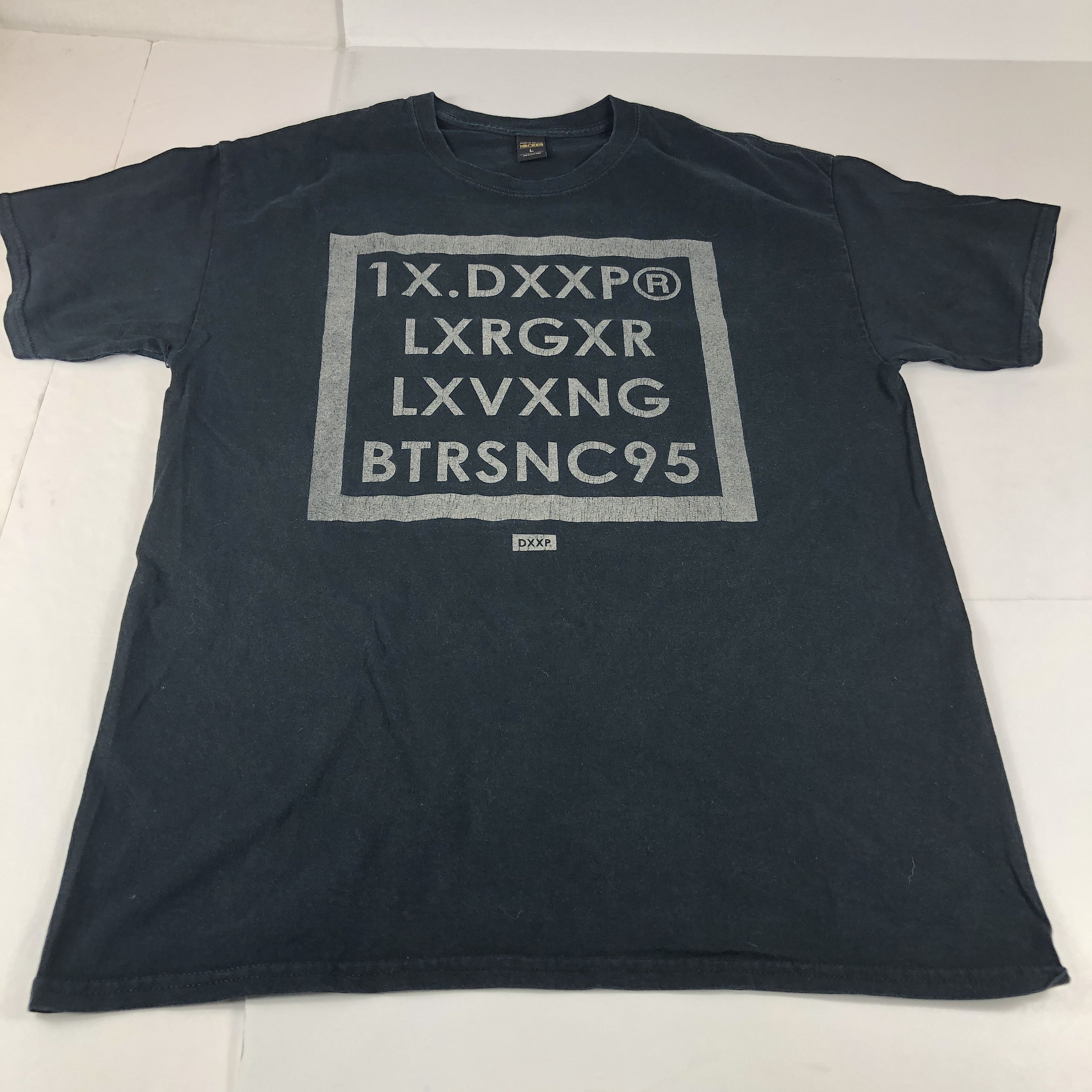 10 Deep × Streetwear 10 Deep Shirt Black Larger Living Logo Short ...