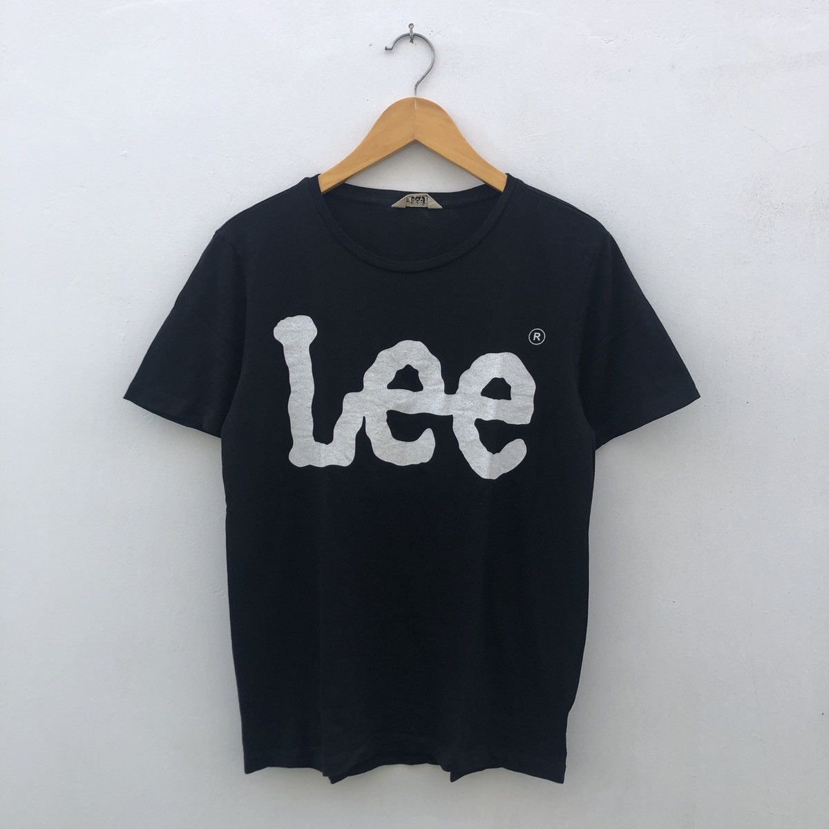 Lee tshirt