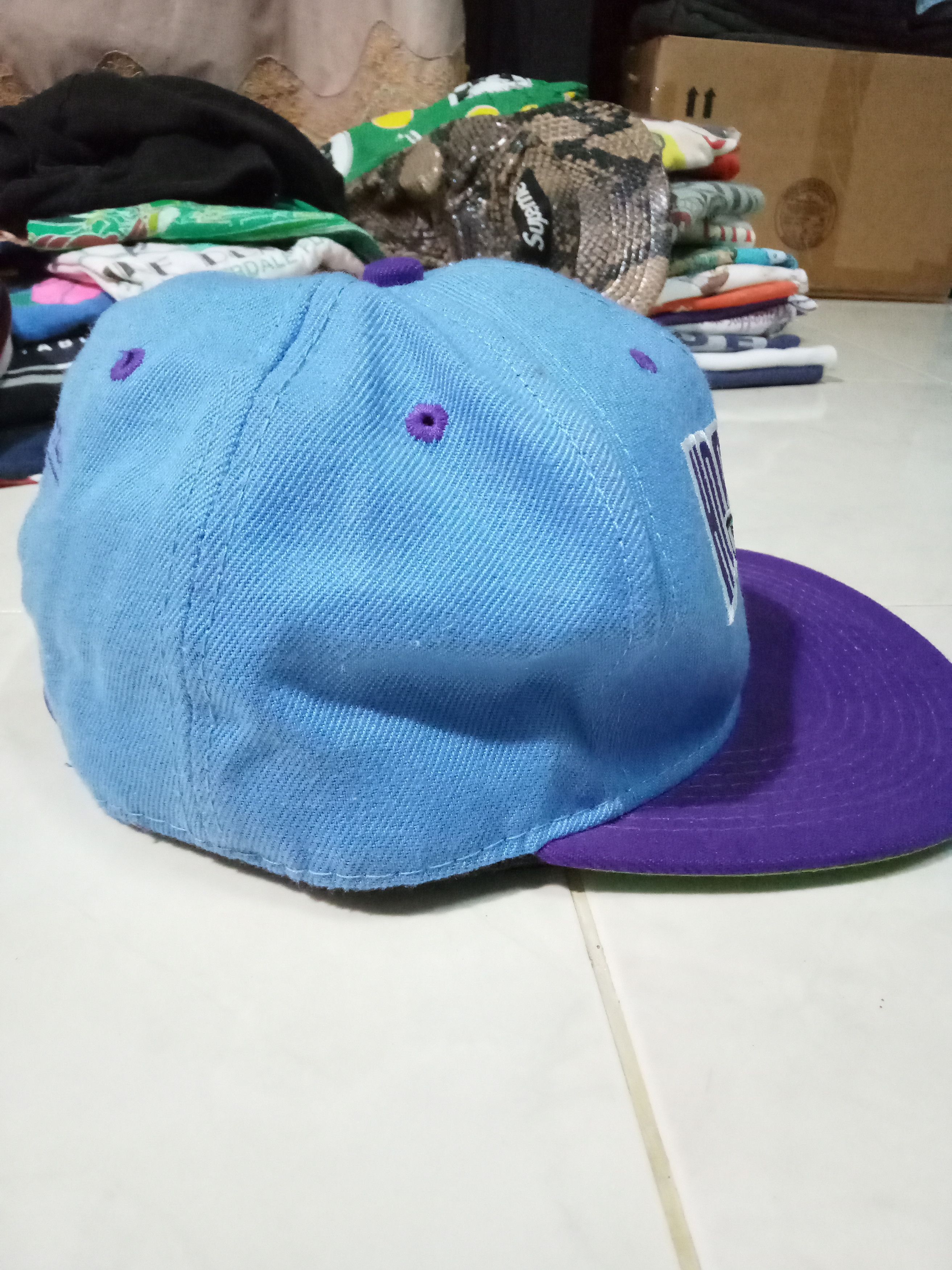 NBA × New Era × Vintage NBA Hornets Team Basket Ball by New Era x Mitchell & ness Size ONE SIZE - 3 Thumbnail