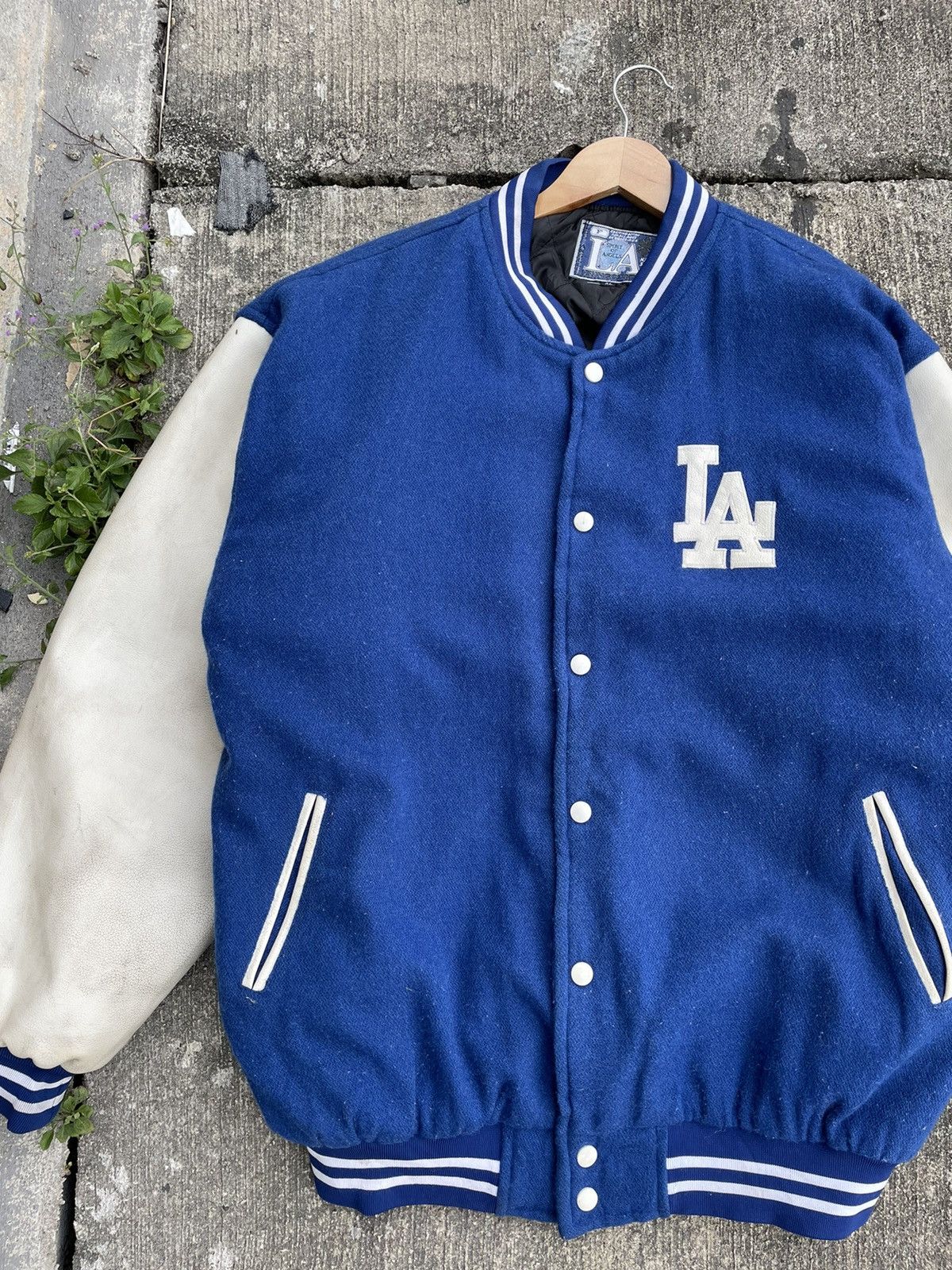 MLB Vintage LA Varsity Leather Arm Jacket Wool Leather Varsity Size US L / EU 52-54 / 3 - 3 Thumbnail