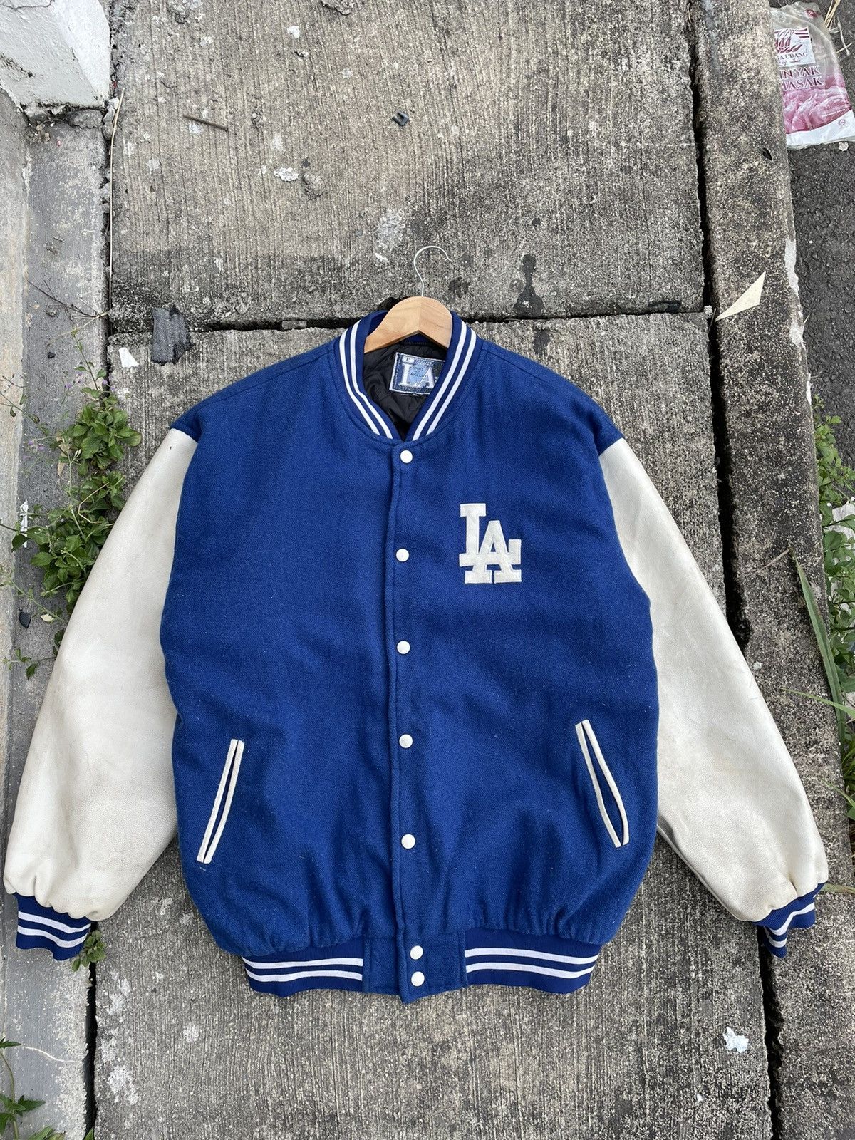MLB Vintage LA Varsity Leather Arm Jacket Wool Leather Varsity Size US L / EU 52-54 / 3 - 1 Thumbnail
