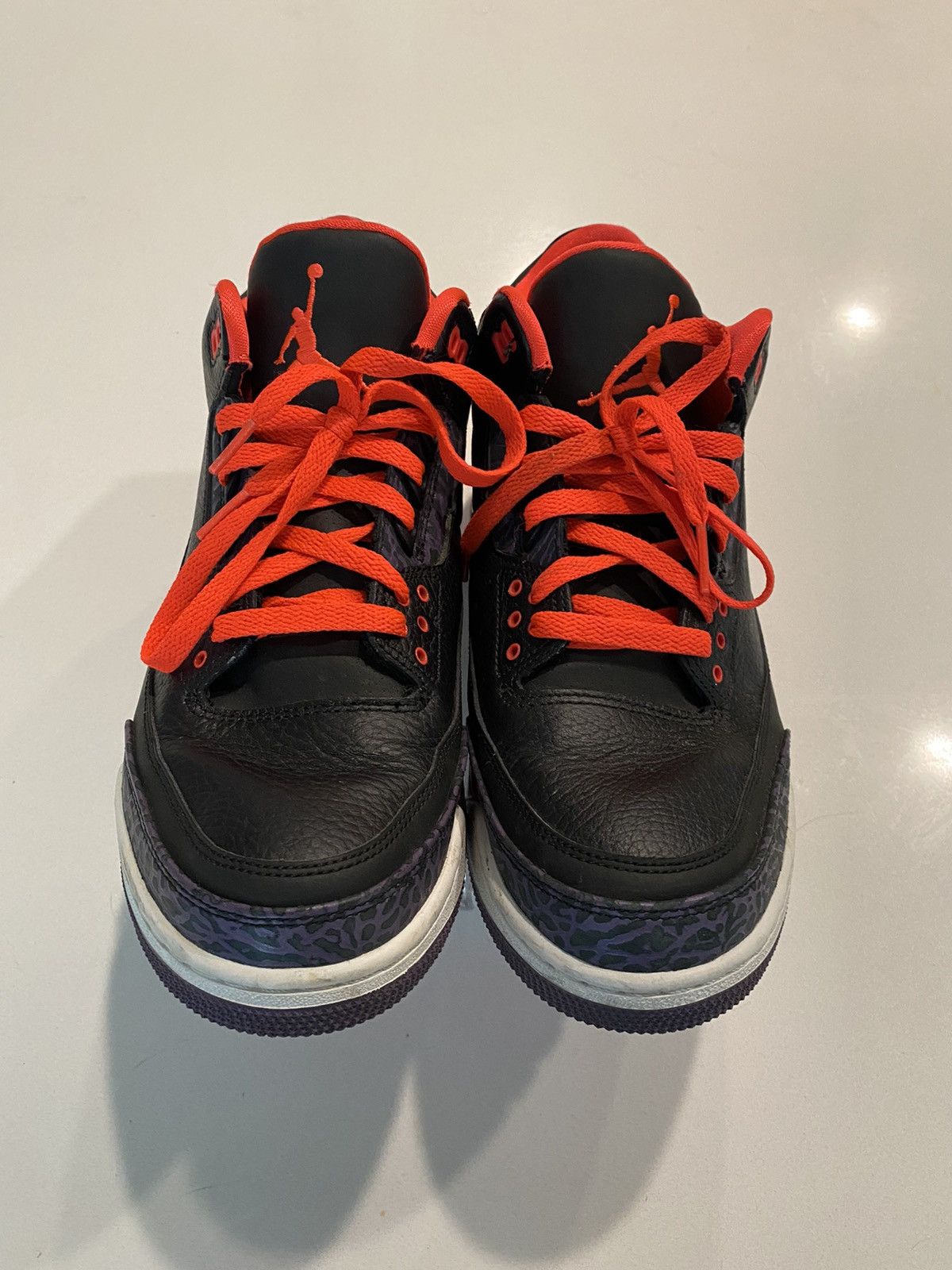 Jordan Brand × Nike Air Jordan 3 Retro Crimson 2013 Size US 9.5 / EU 42-43 - 2 Thumbnail