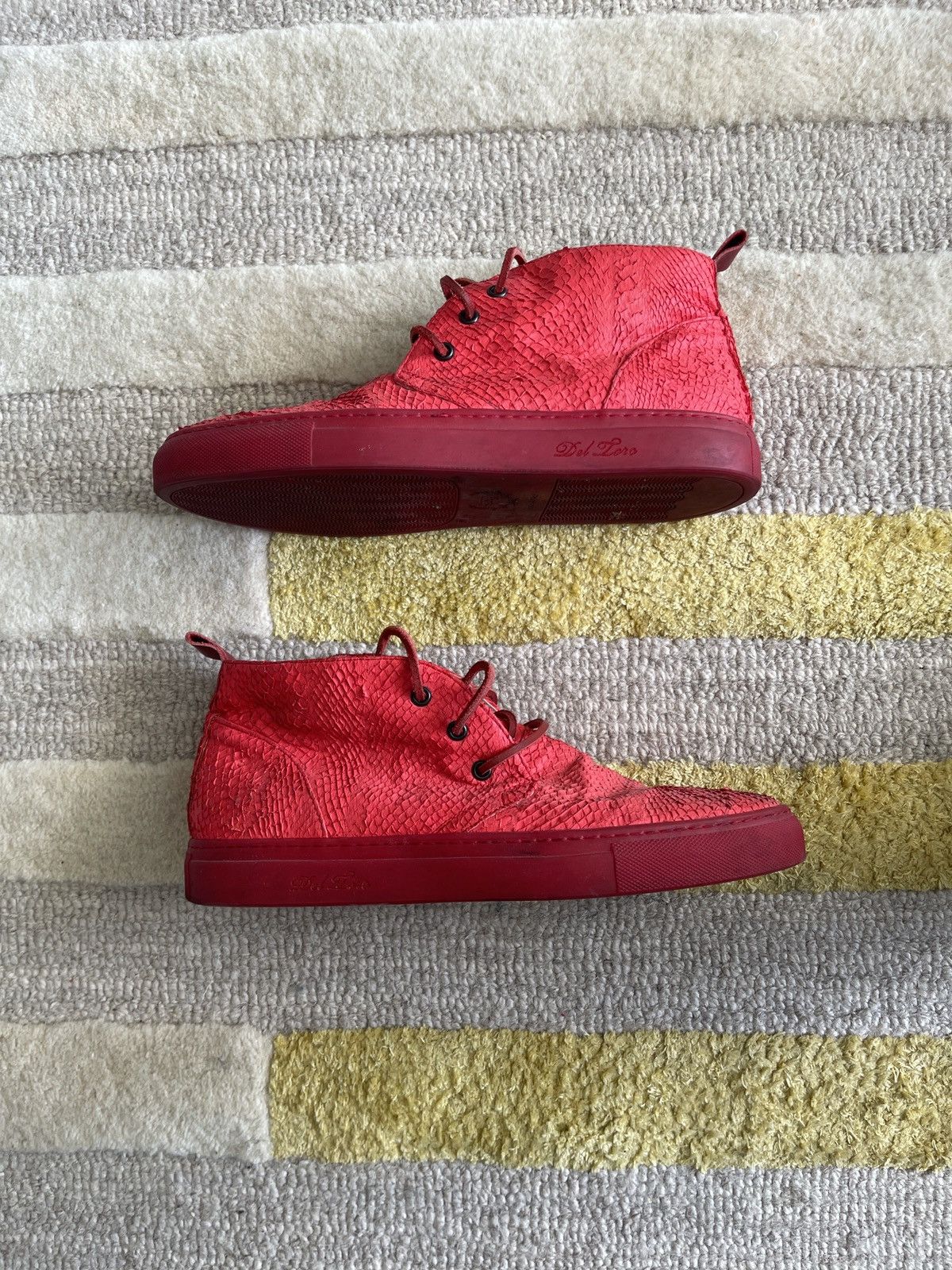 Del Toro Men\'s Chukka Red Suede High Top Casual Sneakers RARE Del Toro x Pepsi Live For Now Red and | Mercari main image 3