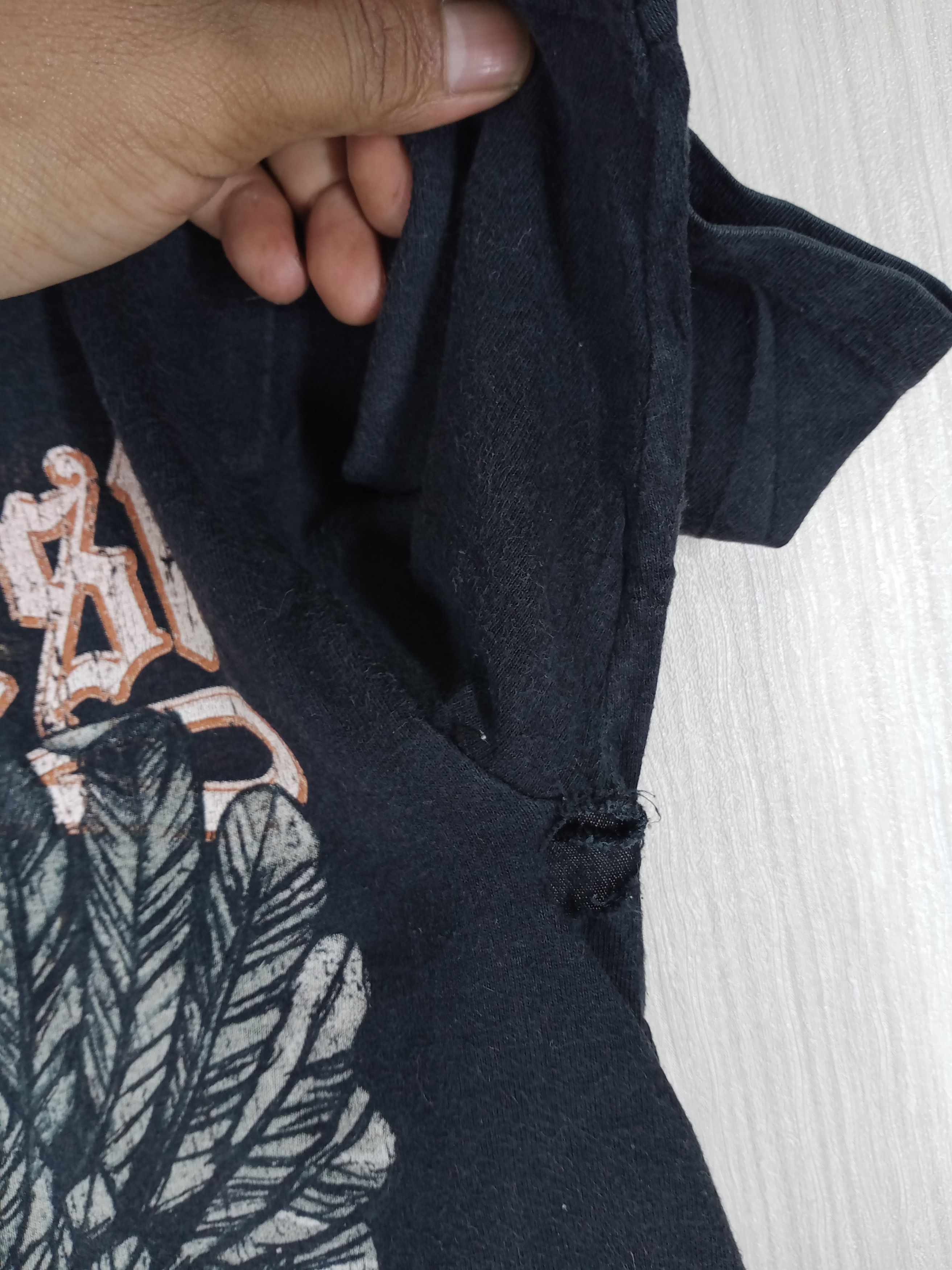 Band Tees × Judas Priest × Vintage Vintage Judas Priest Sad Wings Of Destiny Tshirt Size US M / EU 48-50 / 2 - 5 Thumbnail