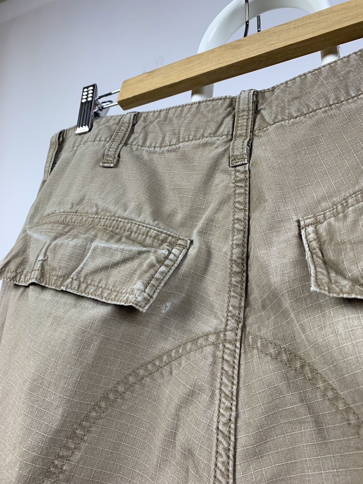 Carhartt Vintage Carhartt WIP Distressed Cargo Pants Travis Style Size US 33 - 18 Thumbnail
