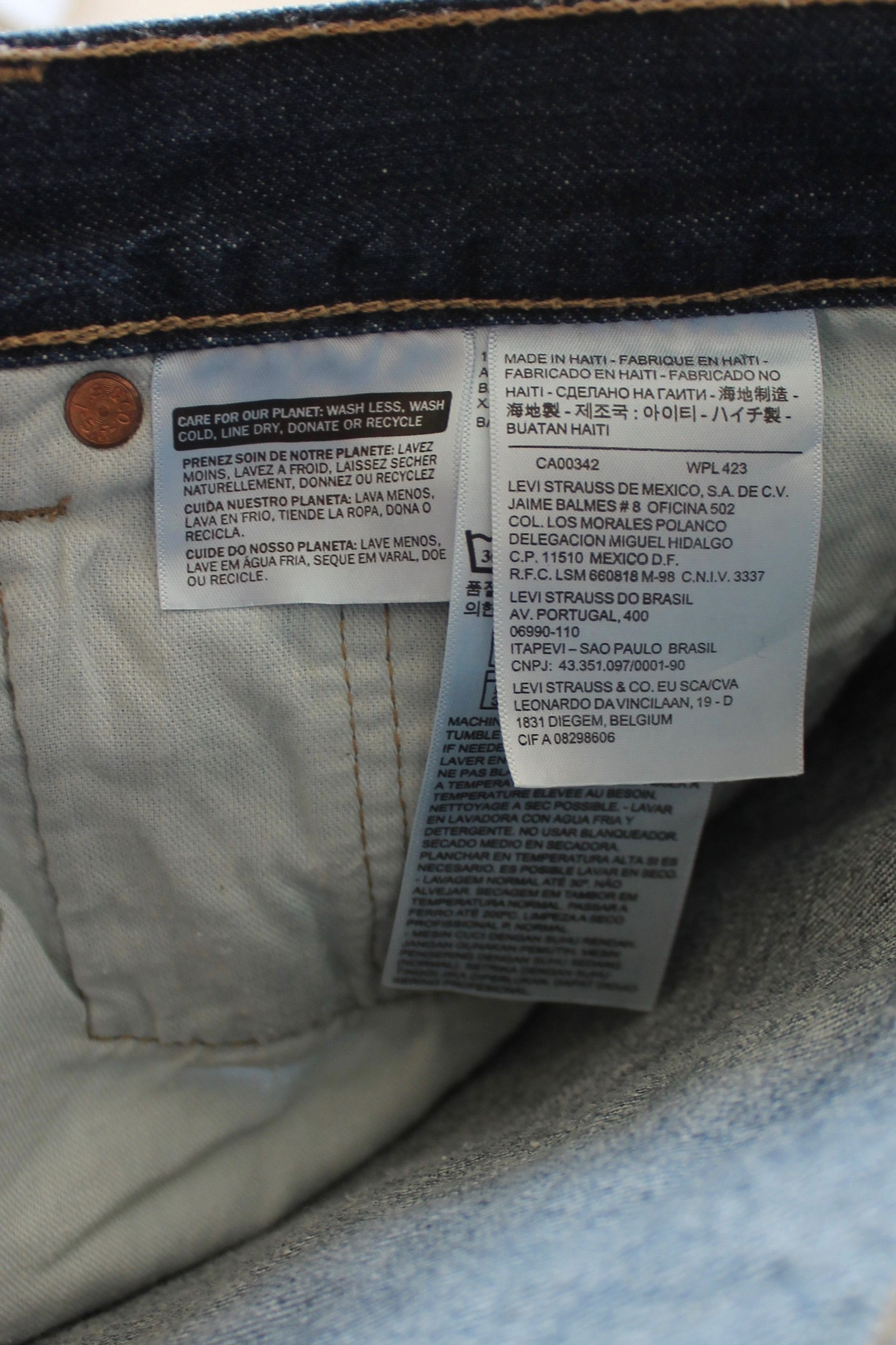 Levi's Levi's 501 36 x 34 Made In Haiti Faded Denim Pants jeans Size US 36 / EU 52 - 12 Thumbnail