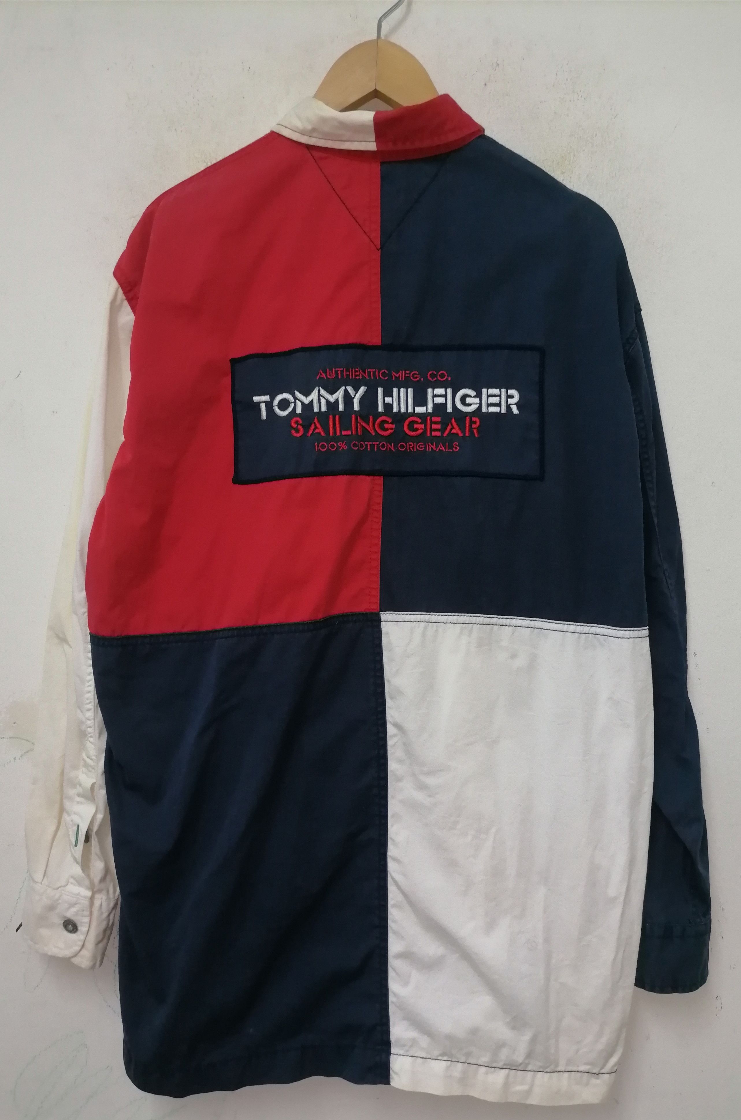 Tommy Hilfiger × Vintage Vintage Tommy Hilfiger Sailing Gear Shirt Size US M / EU 48-50 / 2 - 1 Thumbnail