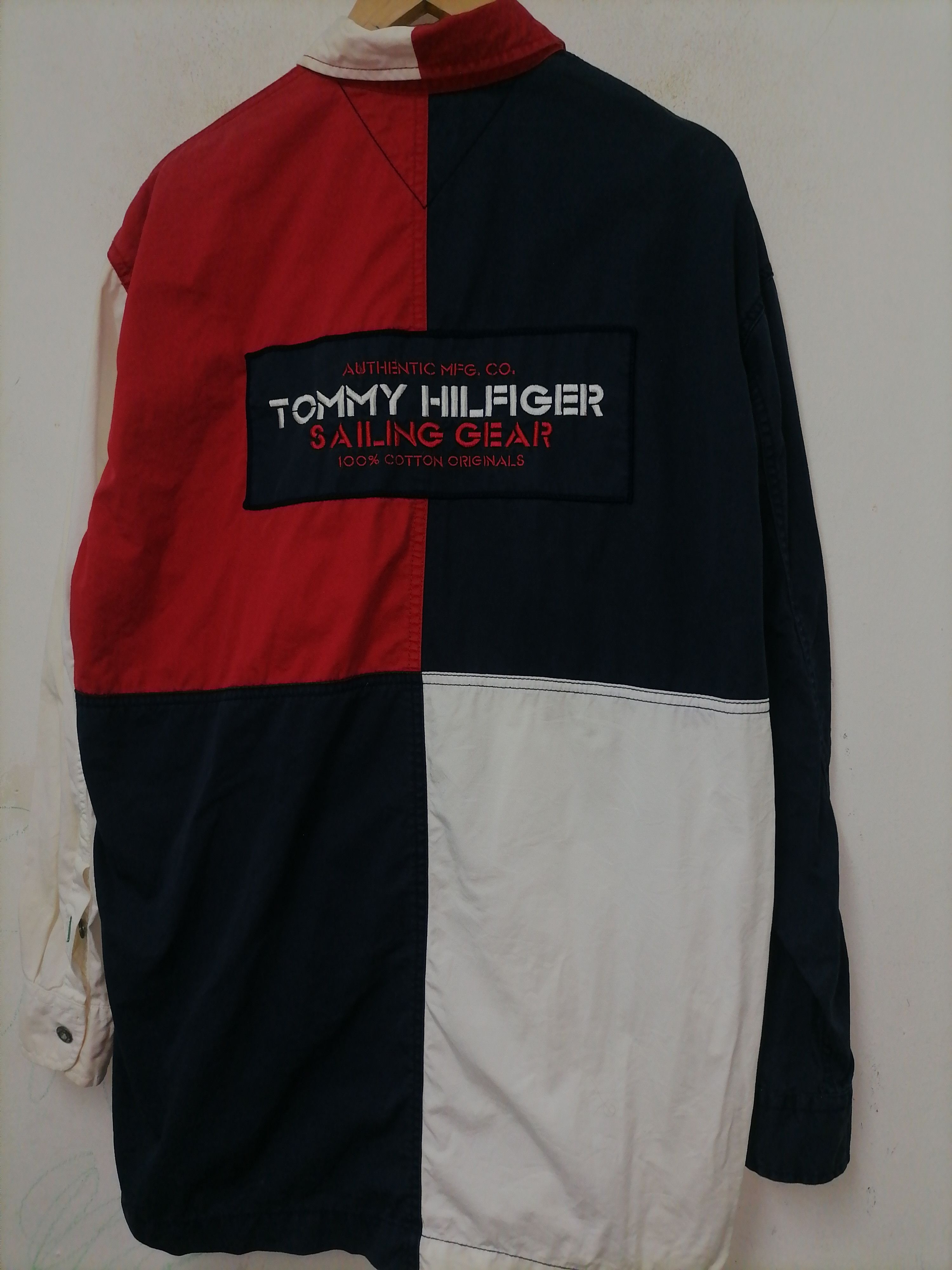 Tommy Hilfiger × Vintage Vintage Tommy Hilfiger Sailing Gear Shirt Size US M / EU 48-50 / 2 - 2 Thumbnail