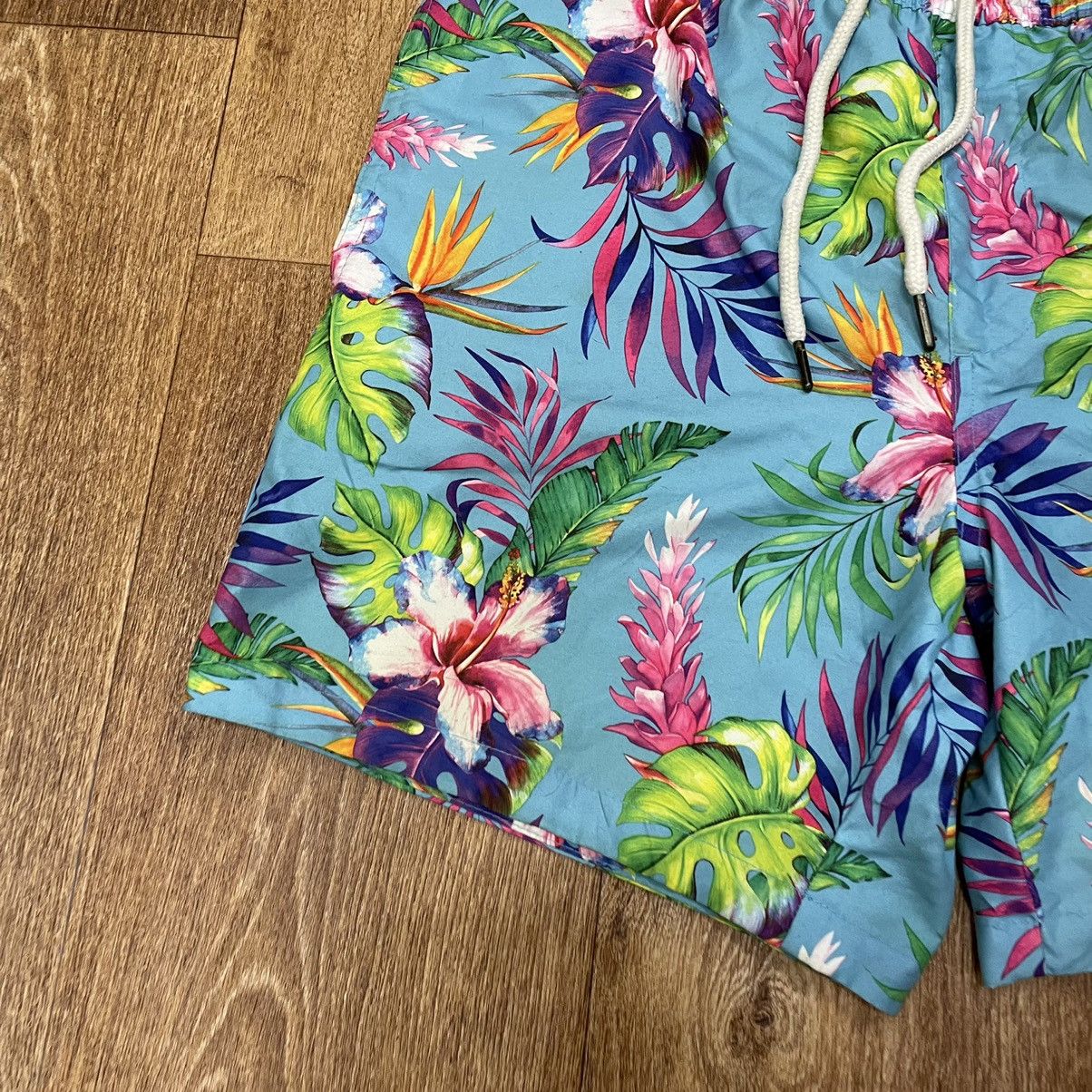 Vintage Vintage 90s Tropical Floral All Over Print Shorts Streetwear Size US 33 - 3 Thumbnail