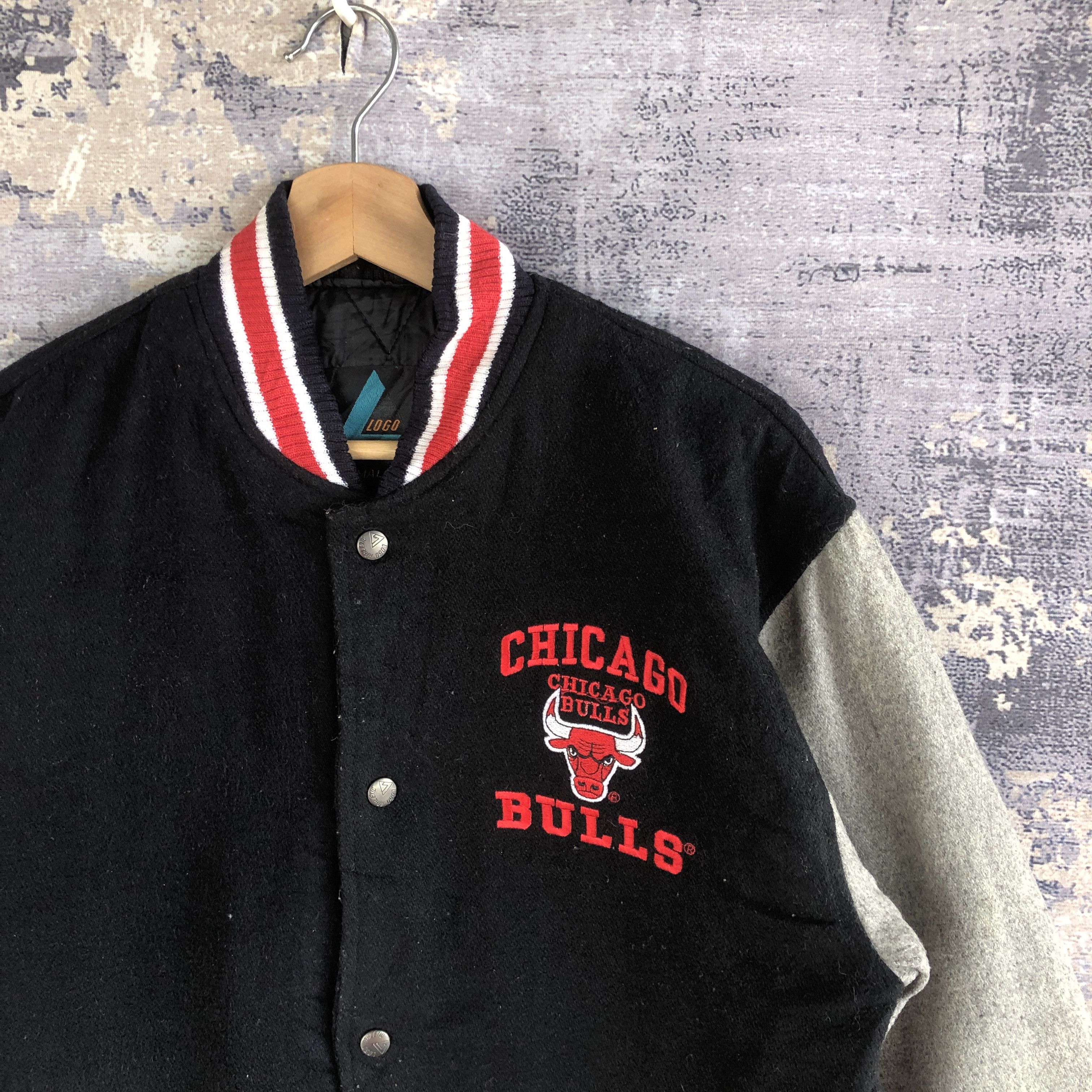 NBA Vintage Chicago Bull Varsity Jacket NBA Bull Wool Jacket Size US M / EU 48-50 / 2 - 7 Thumbnail