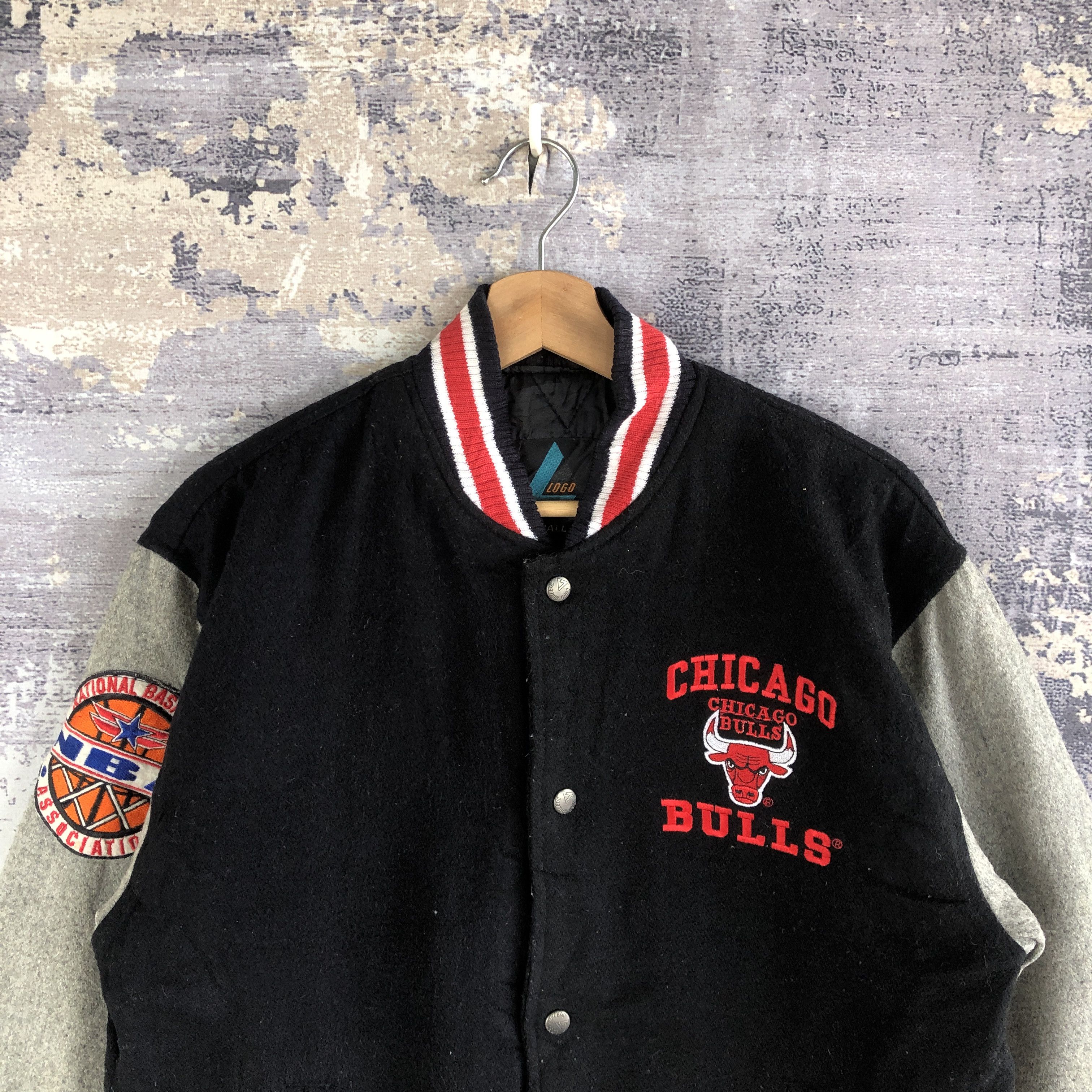 NBA Vintage Chicago Bull Varsity Jacket NBA Bull Wool Jacket Size US M / EU 48-50 / 2 - 4 Thumbnail