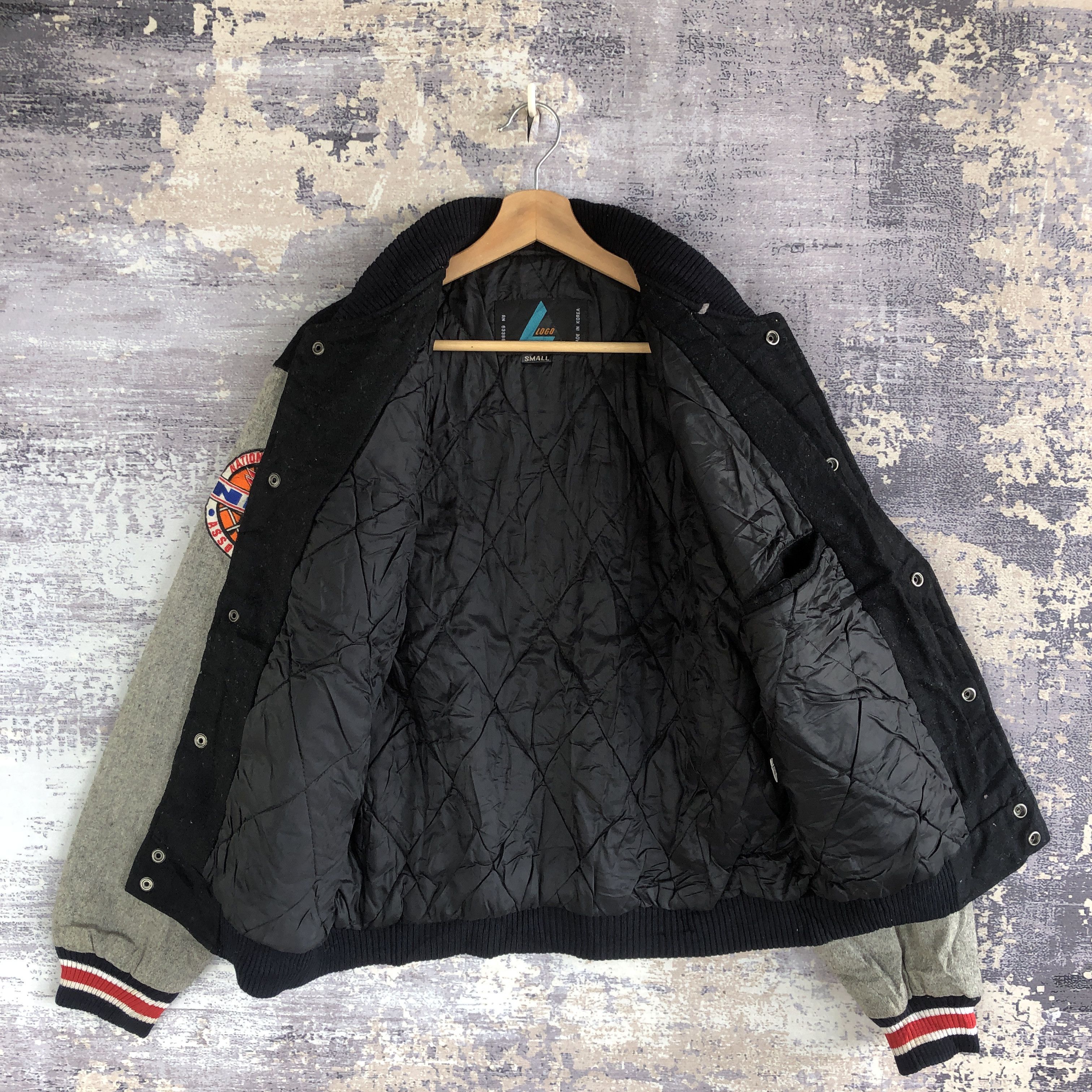 NBA Vintage Chicago Bull Varsity Jacket NBA Bull Wool Jacket Size US M / EU 48-50 / 2 - 9 Thumbnail