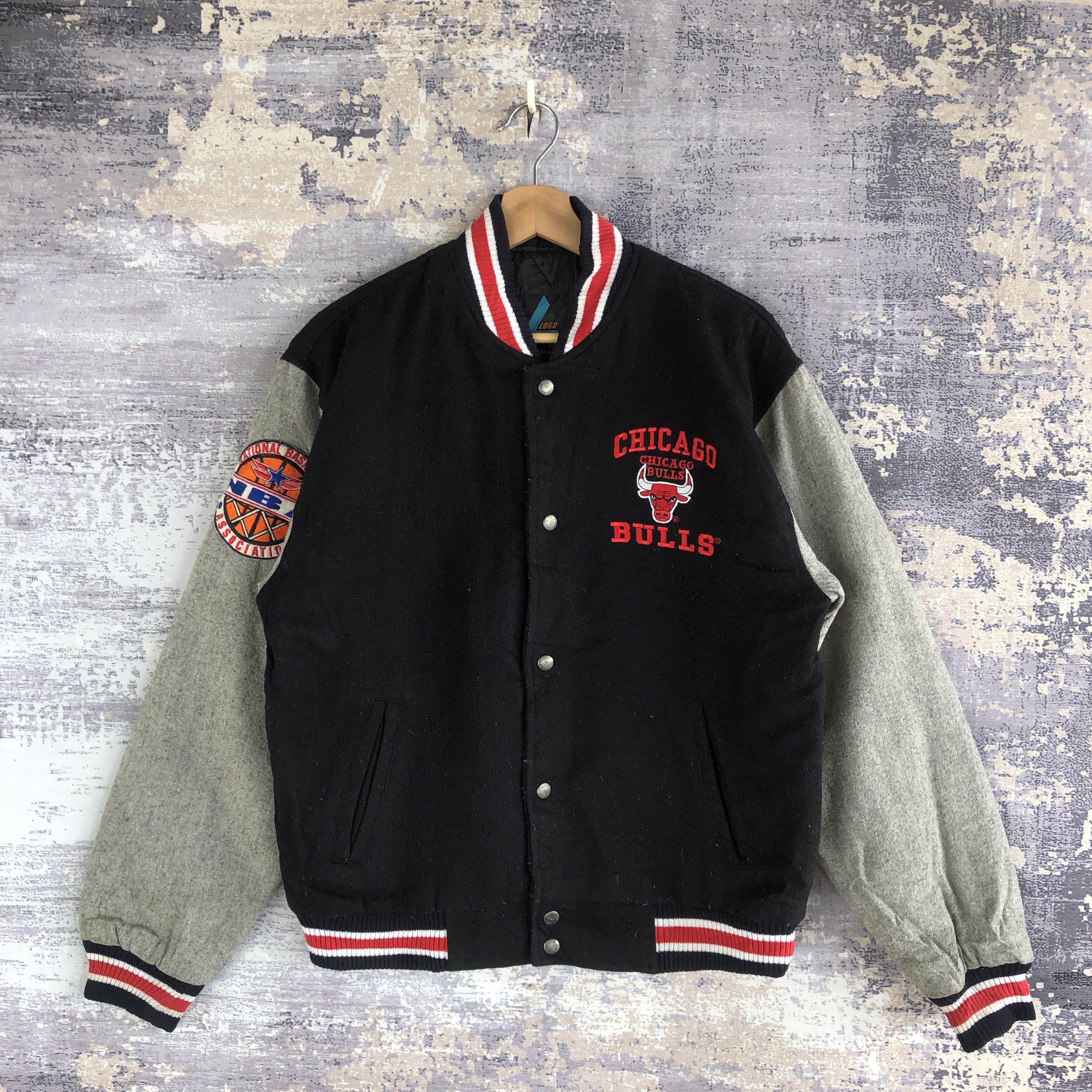 NBA Vintage Chicago Bull Varsity Jacket NBA Bull Wool Jacket Size US M / EU 48-50 / 2 - 2 Thumbnail